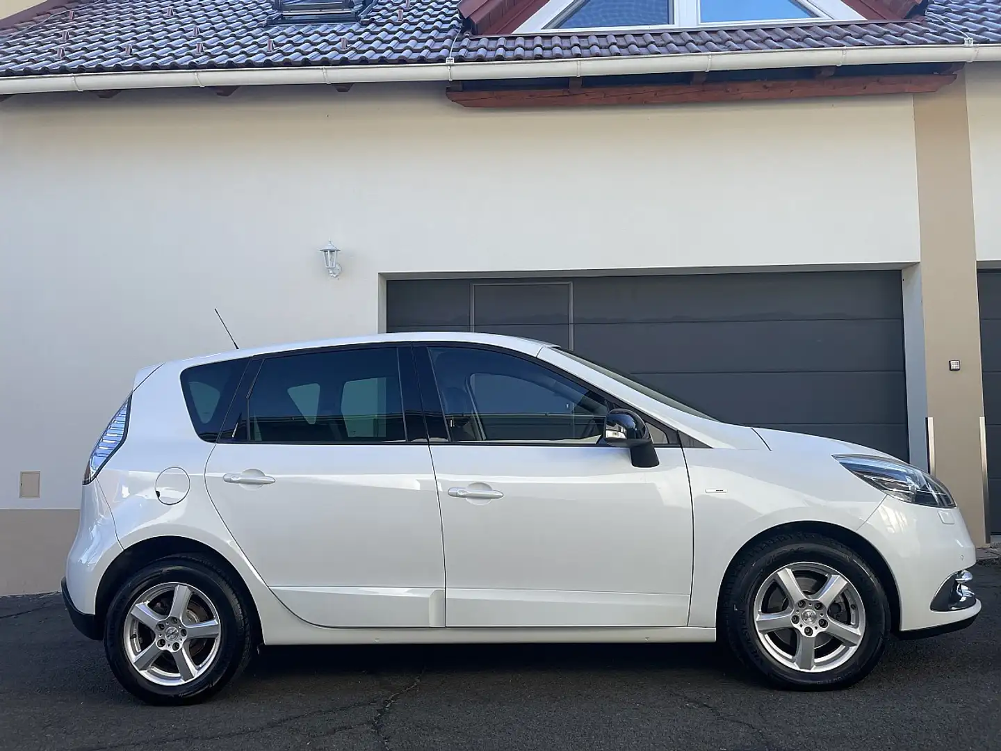 Renault Scenic Scénic Energy dCi 110 Bose Edition**80.000KM**1... Schwarz - 2