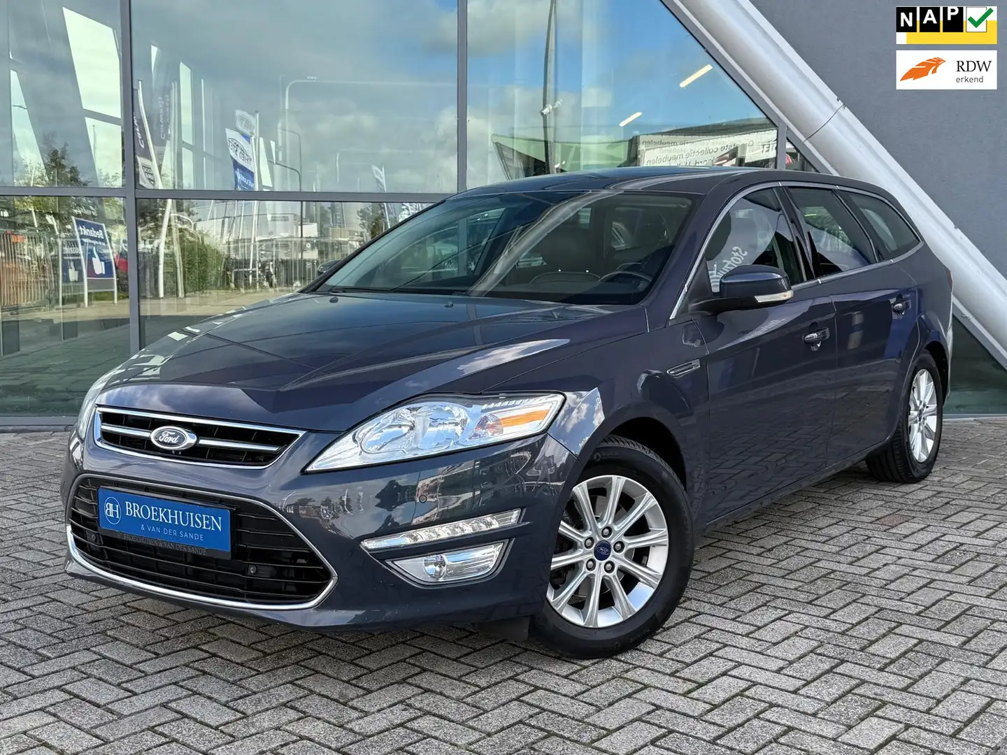 Ford Mondeo Wagon 2.0 TDCi Titanium 136pk Leder / Stoelverwarm Gris - 1