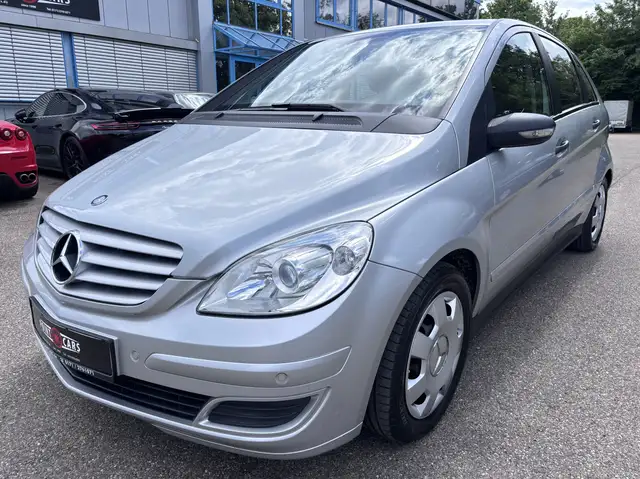 Mercedes-Benz B 200 Special Edition*2.HAND-EURO 4-PANORAMADACH