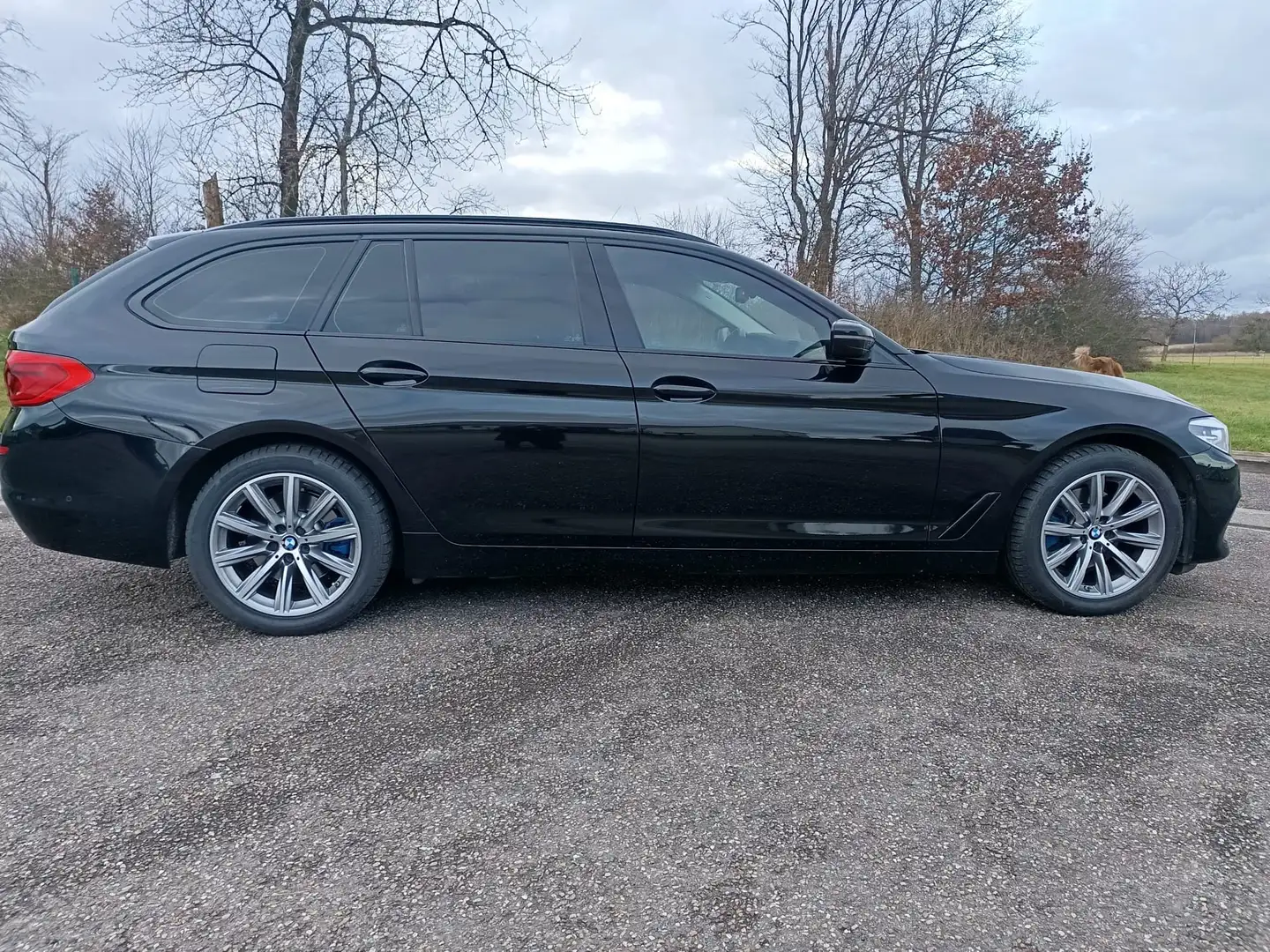 BMW 520 520d 190 ch BVA8 Sport Noir - 1