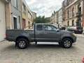 Toyota Hilux 2.5 D-4D 4WD SR AIRCO CLIMATISÉ JANTE ALUMINIUM Gris - thumbnail 2
