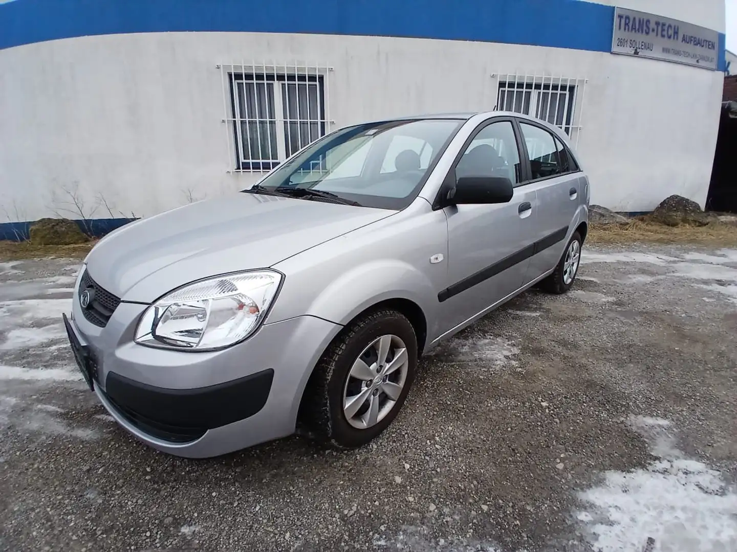 Kia Rio Rio 1,4i Eco Motion *1.Besitz* *Pickerl NEU* Grau - 1