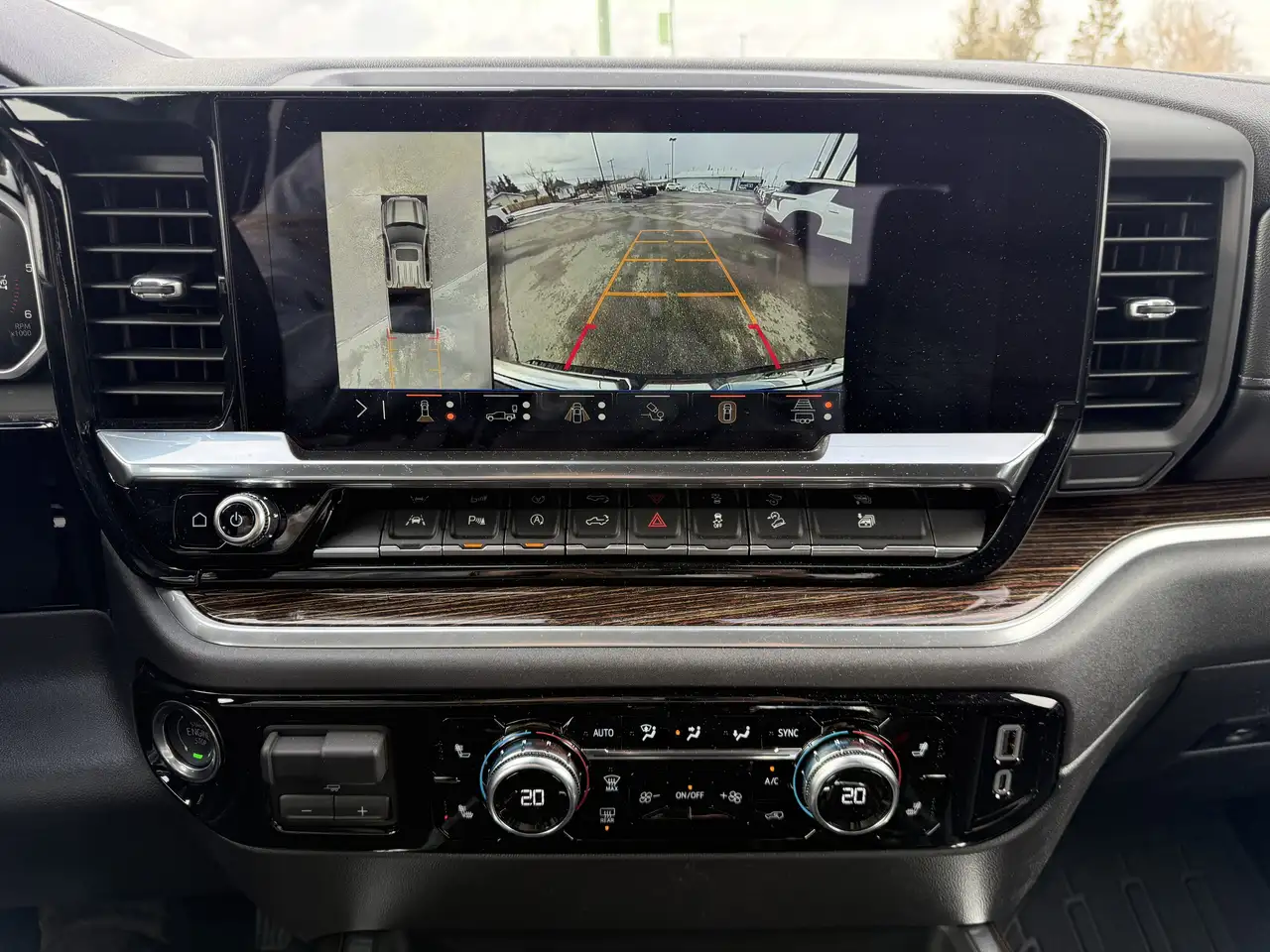 GMC Sierra 1500 снимка GMC Sierra 1500