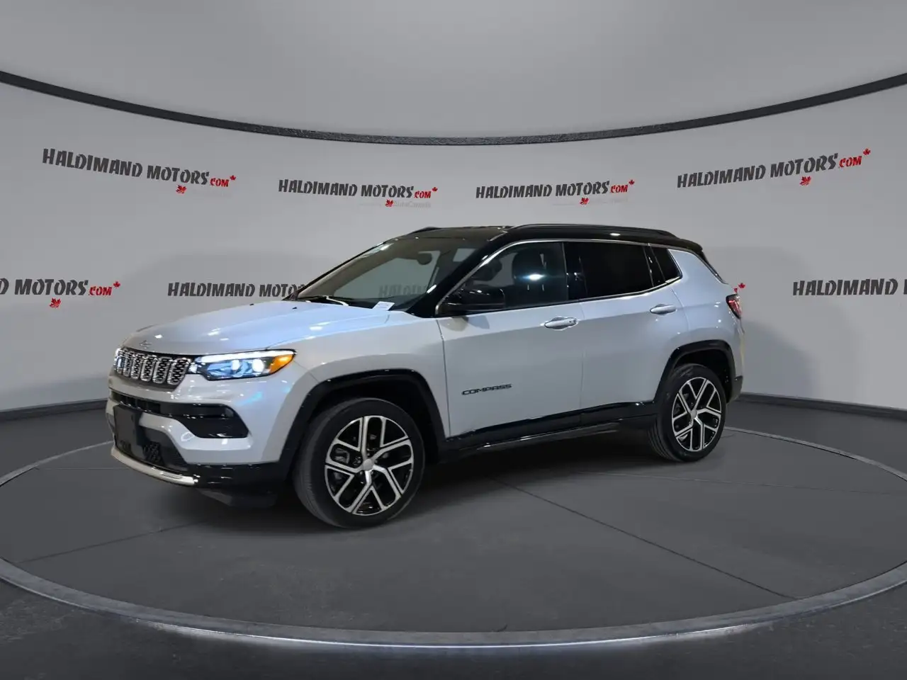 Jeep Compass photo Jeep Compass