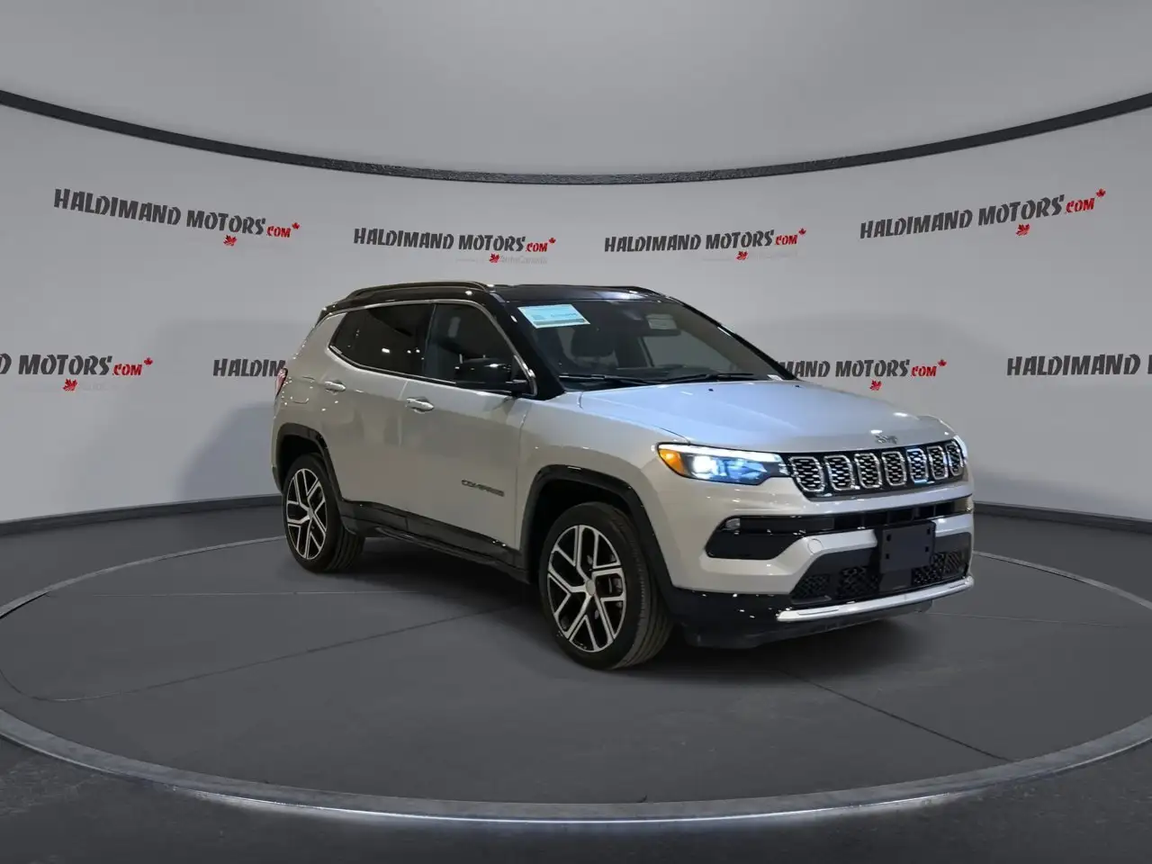 Jeep Compass photo Jeep Compass