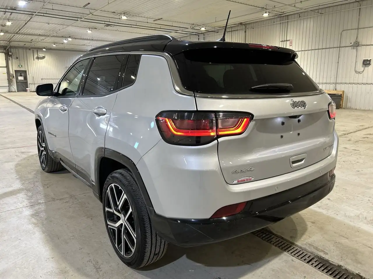 Jeep Compass photo Jeep Compass