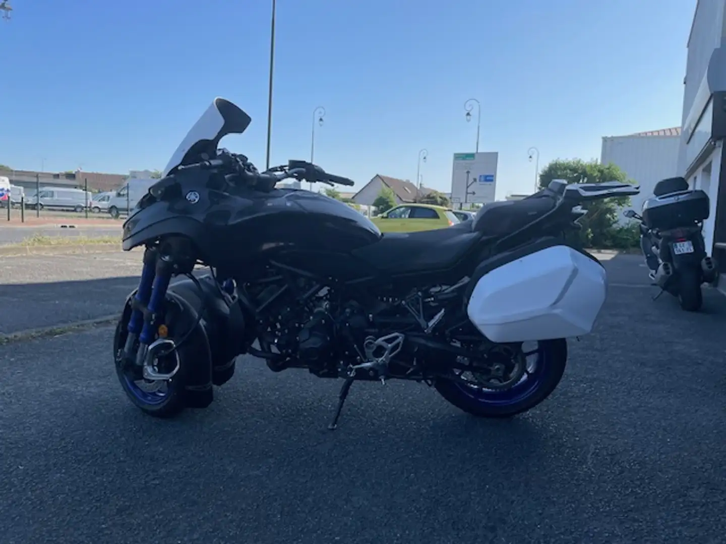 Yamaha Niken - 1