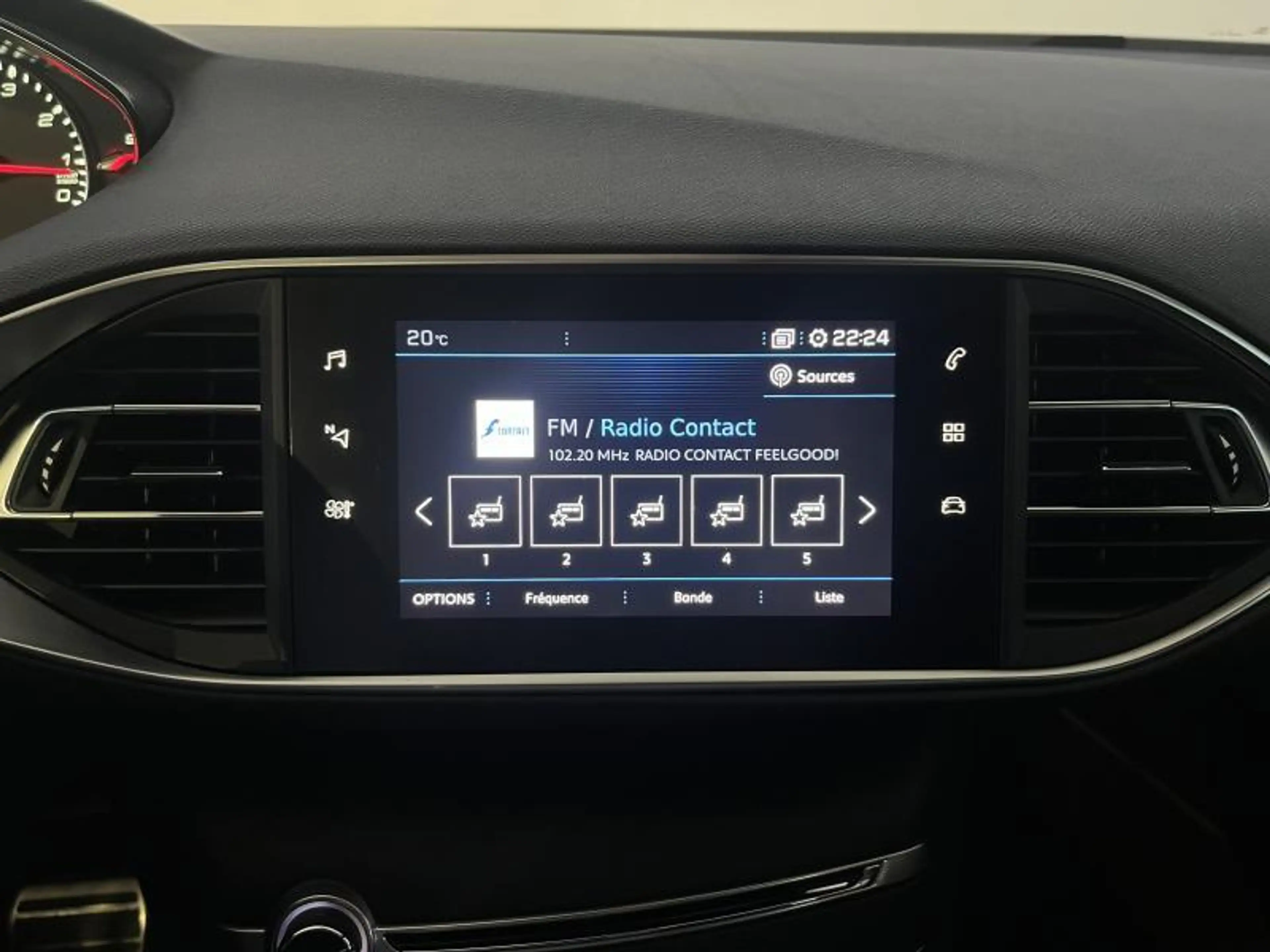 Peugeot 308 II GT Line — photo 12