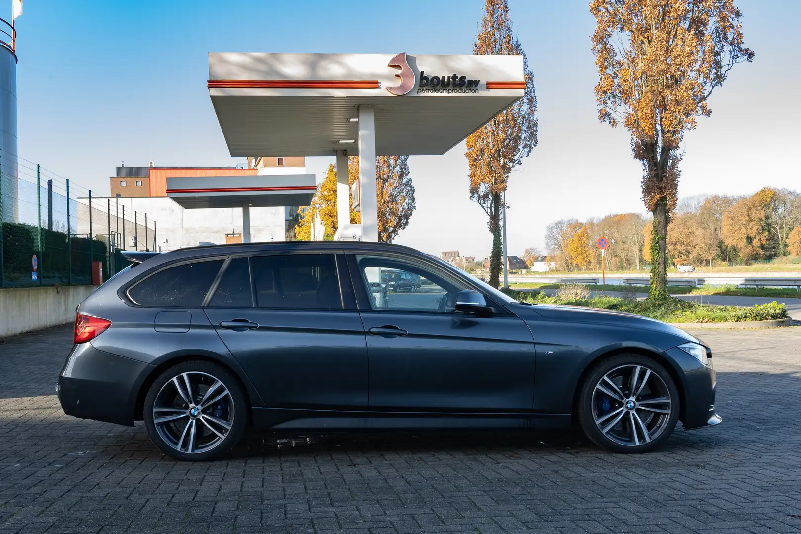 BMW 335 335d Touring xDrive - 2