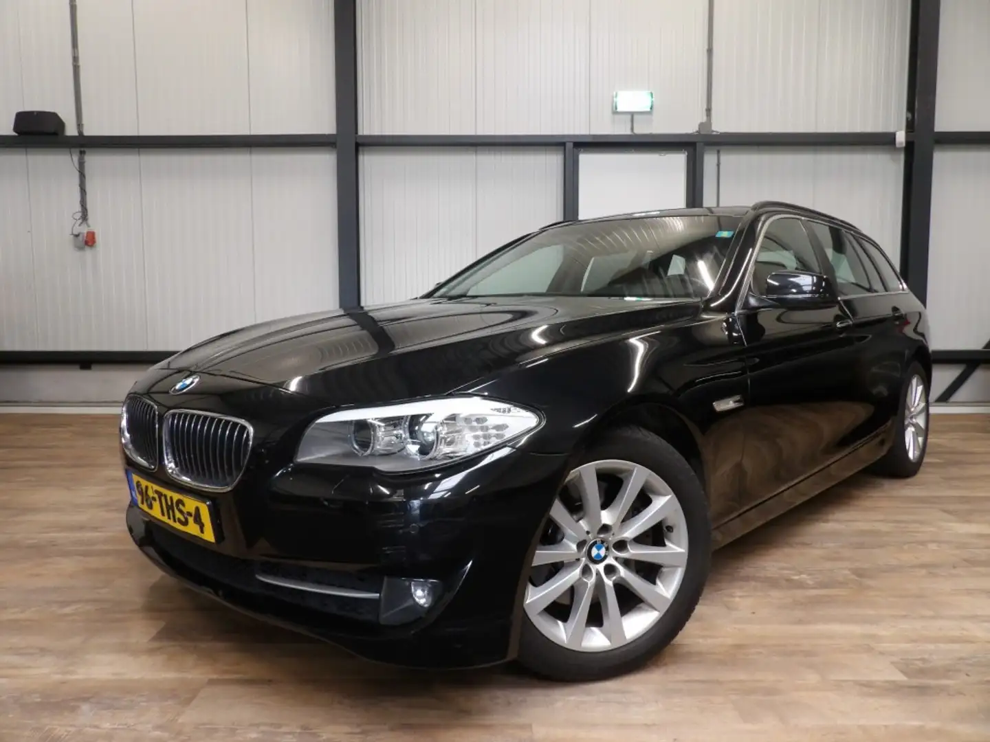 BMW 520 I High Executive automaat - panoramadak - lede Noir - 1