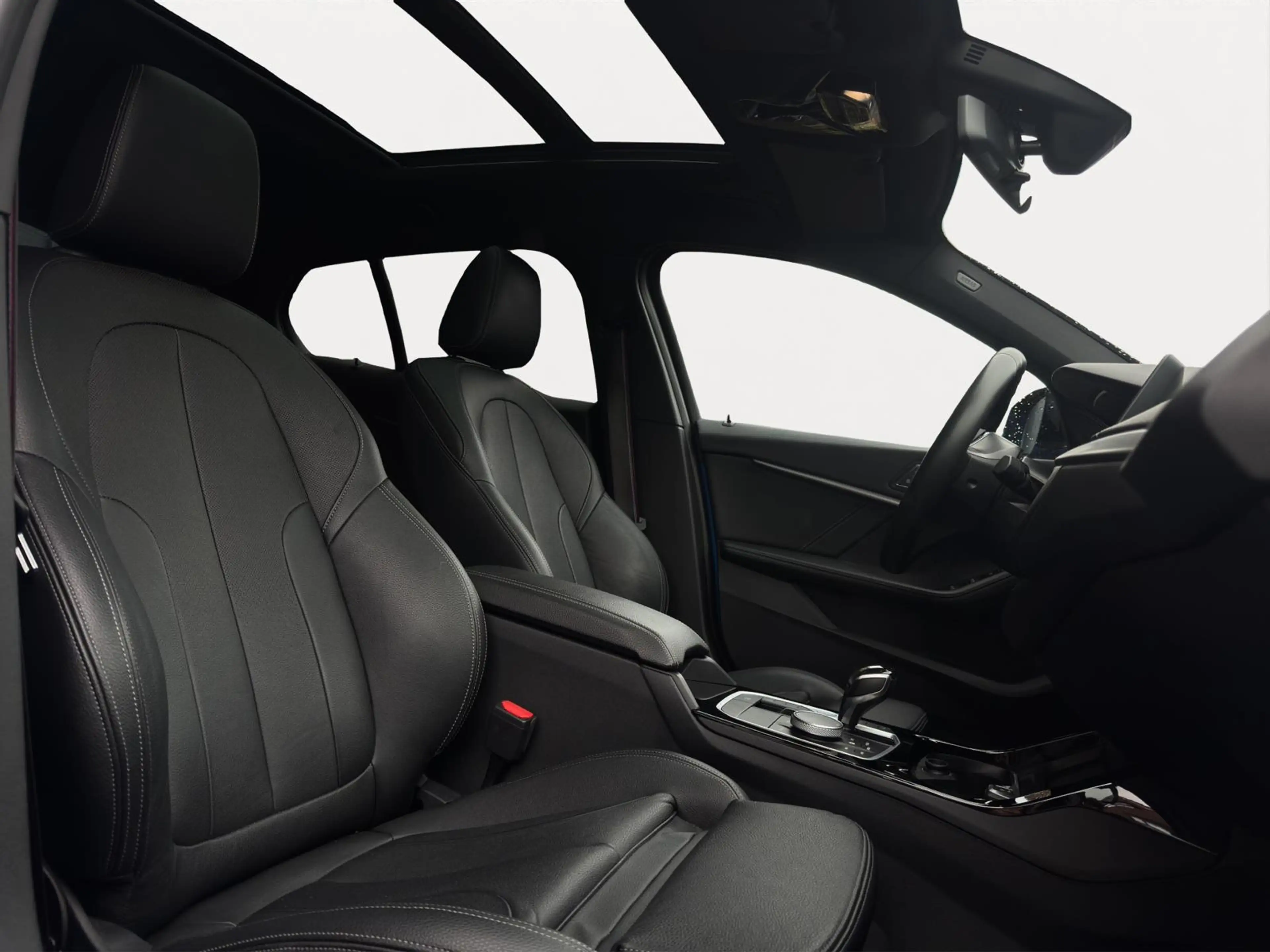 BMW 118 1-serie 118i 140PK Automaat M-Sport Shadow Pano He — photo 15