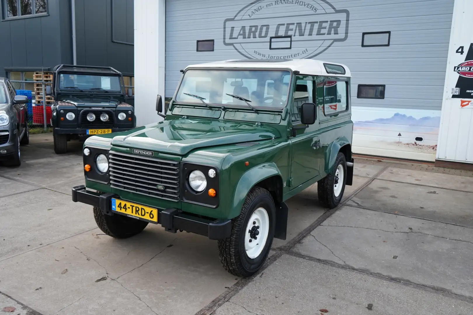 Land Rover Defender 90 Tdi 215000km Groen - 1