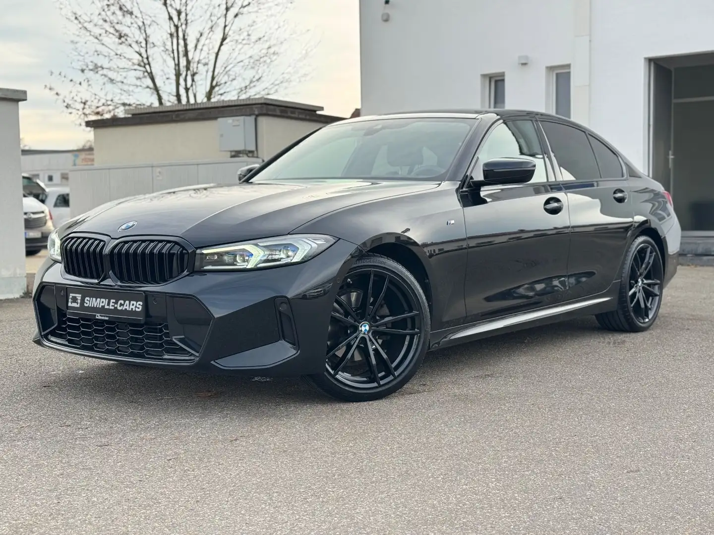 BMW 320 i xDrive M Sport*Ambiene*Inno*DrivingAssist* Noir - 2