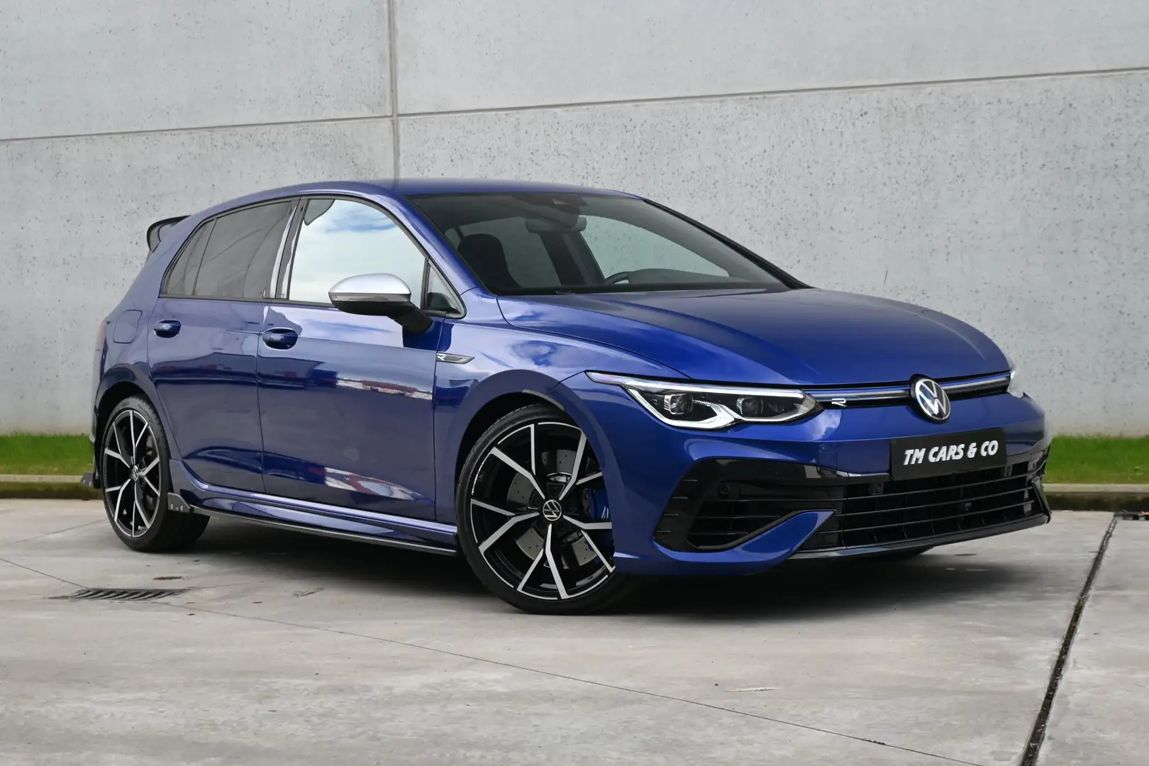 Volkswagen Golf DSG 320 pk / ACC, 4x4, Carplay, Akrapovic MATRIX Azul - 1
