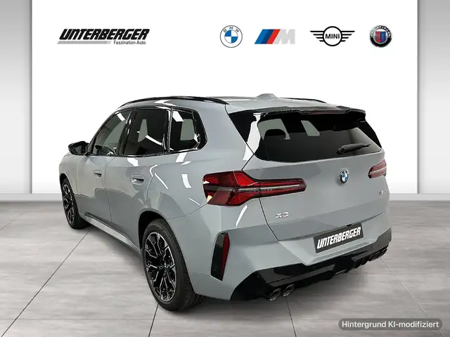 BMW X3 M view 4