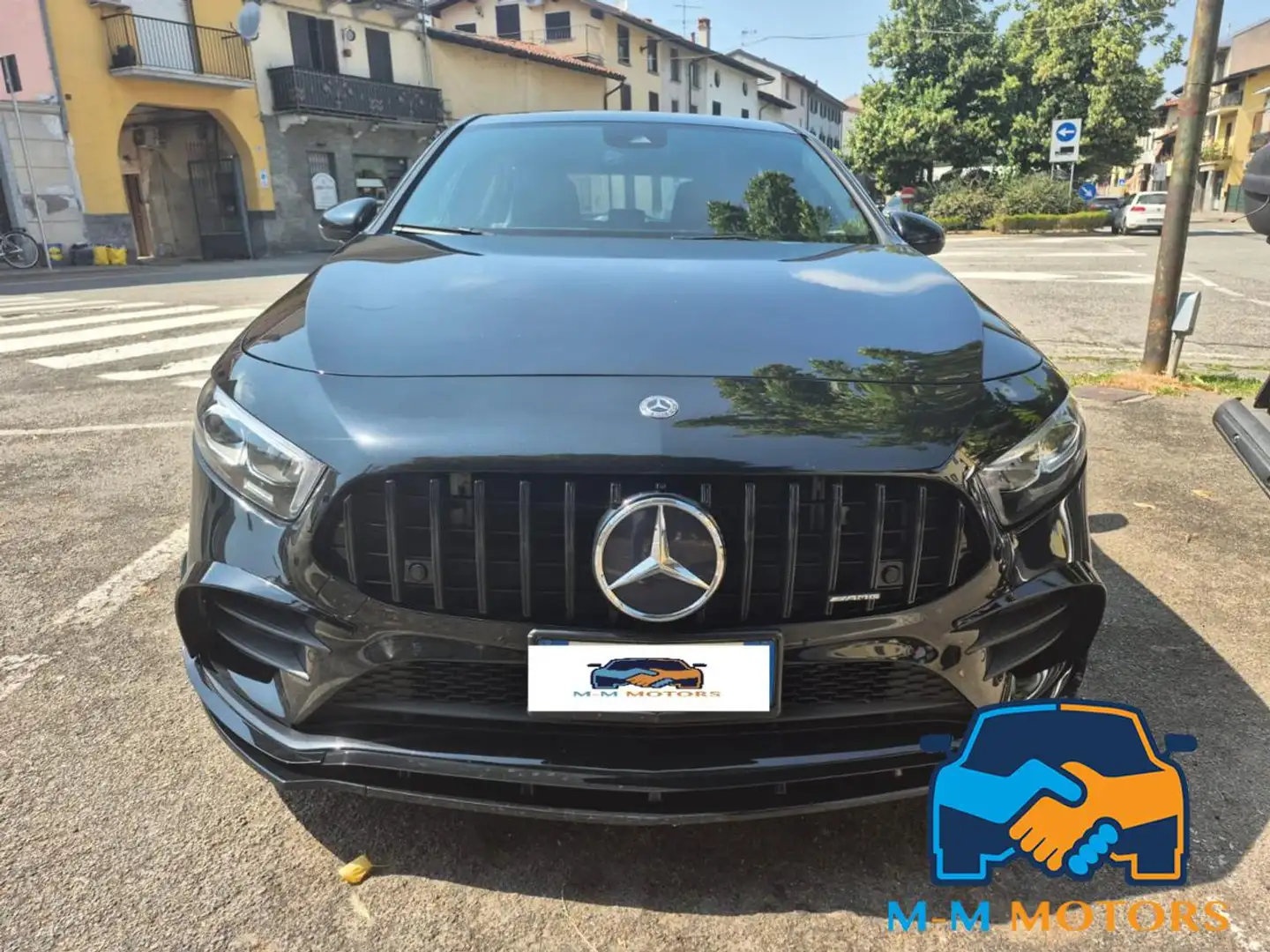 Mercedes-Benz A 200 Automatic Premium PACK AMG Černá - 1