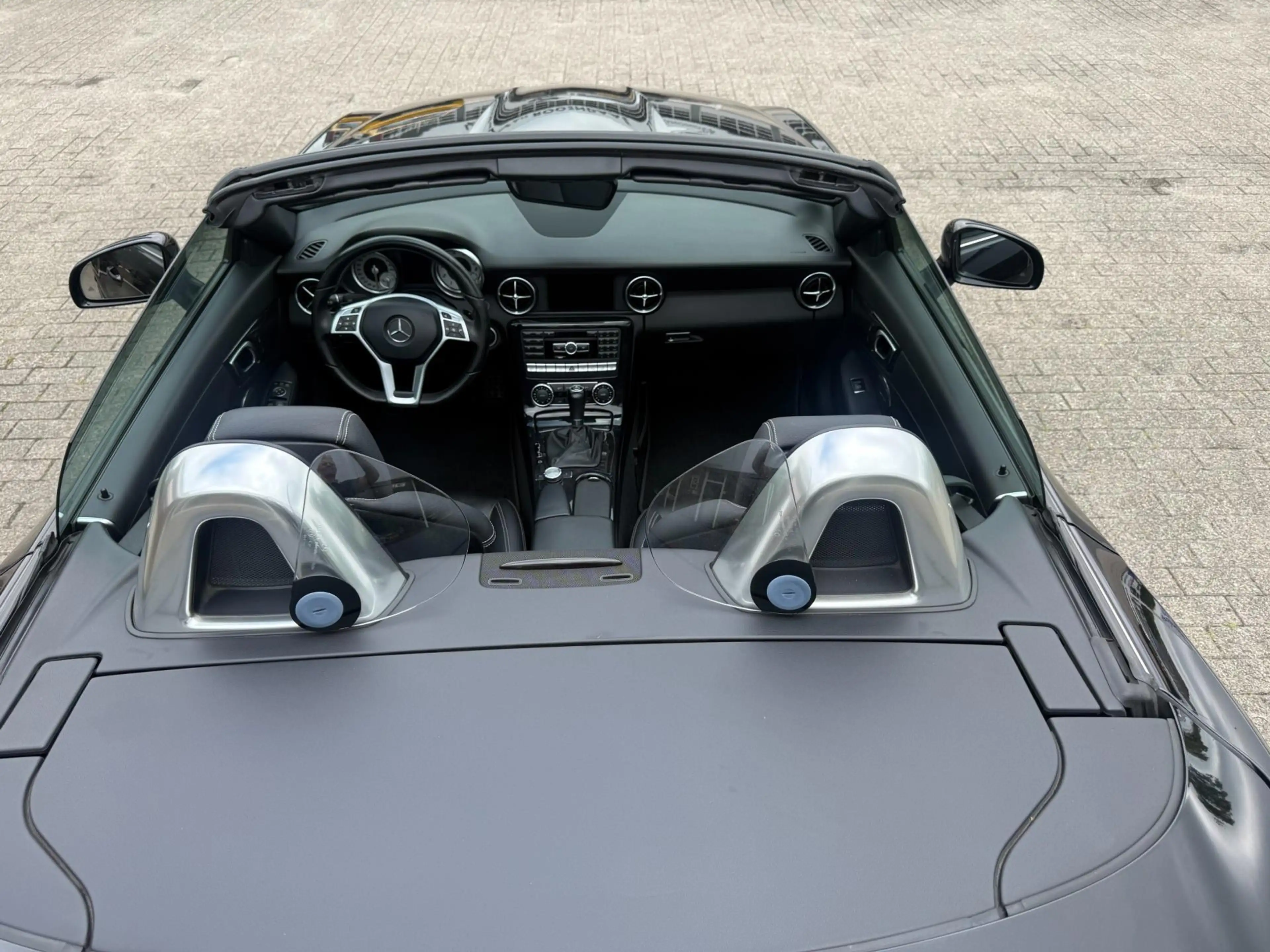 Mercedes-Benz SLK 350 AMG / HARMAN / ILS / AIRSCARF — photo 17
