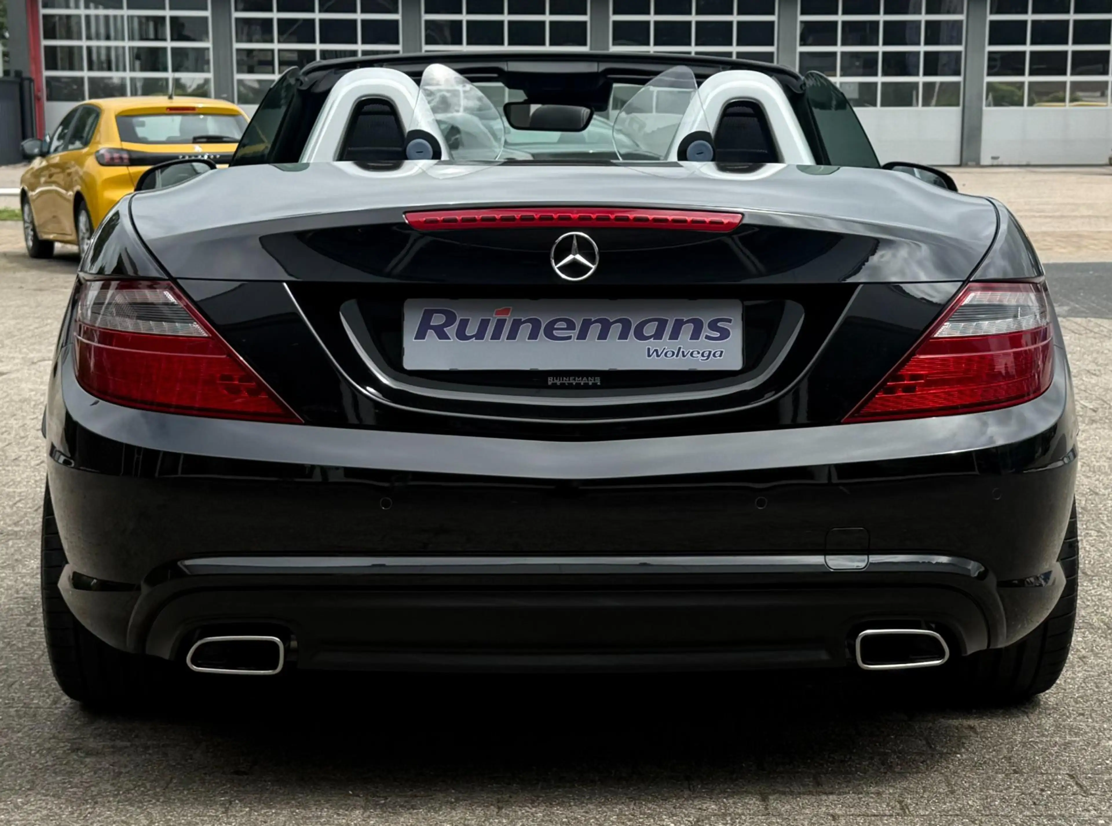 Mercedes-Benz SLK 350 AMG / HARMAN / ILS / AIRSCARF — photo 6