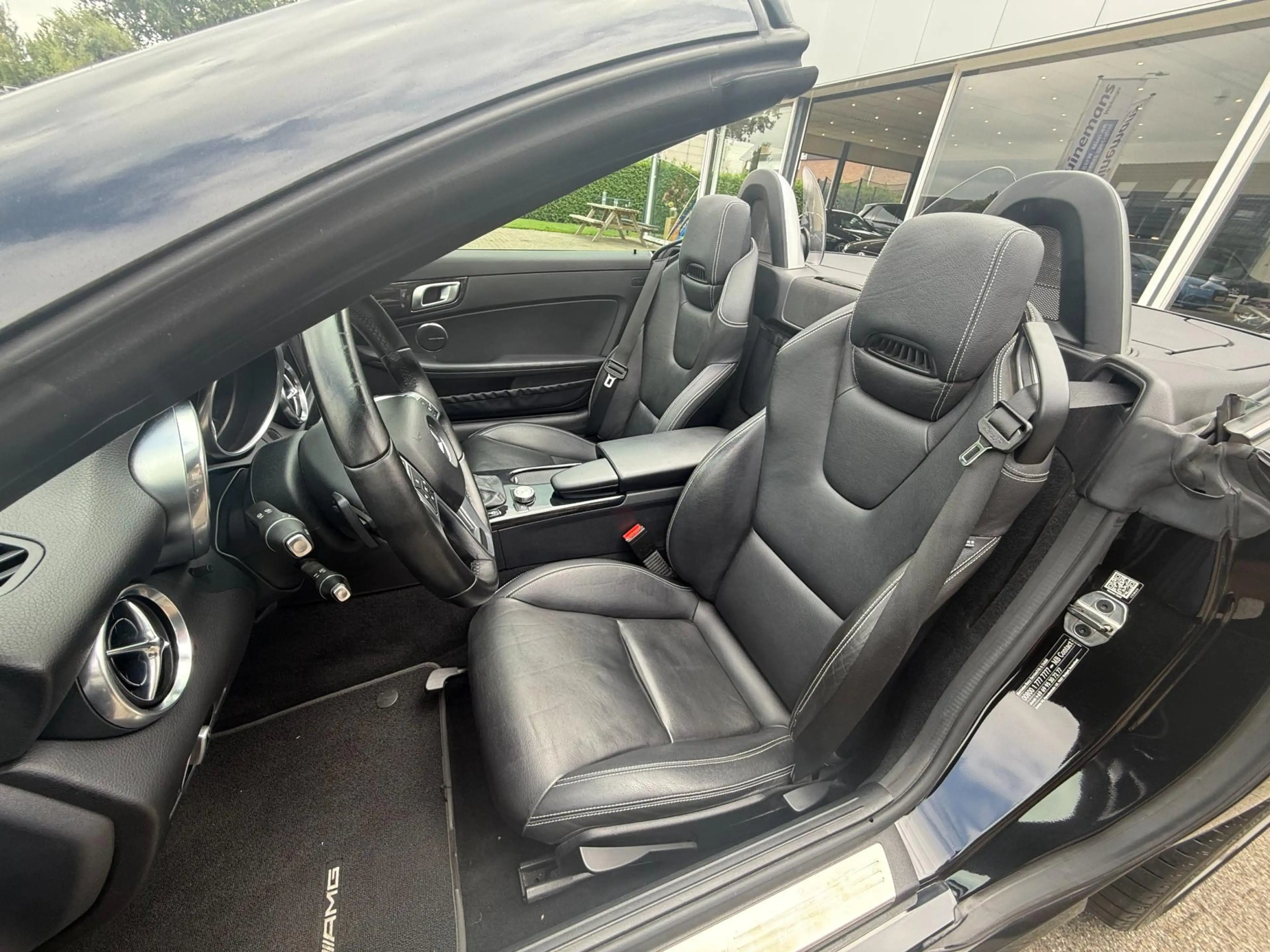 Mercedes-Benz SLK 350 AMG / HARMAN / ILS / AIRSCARF — photo 23