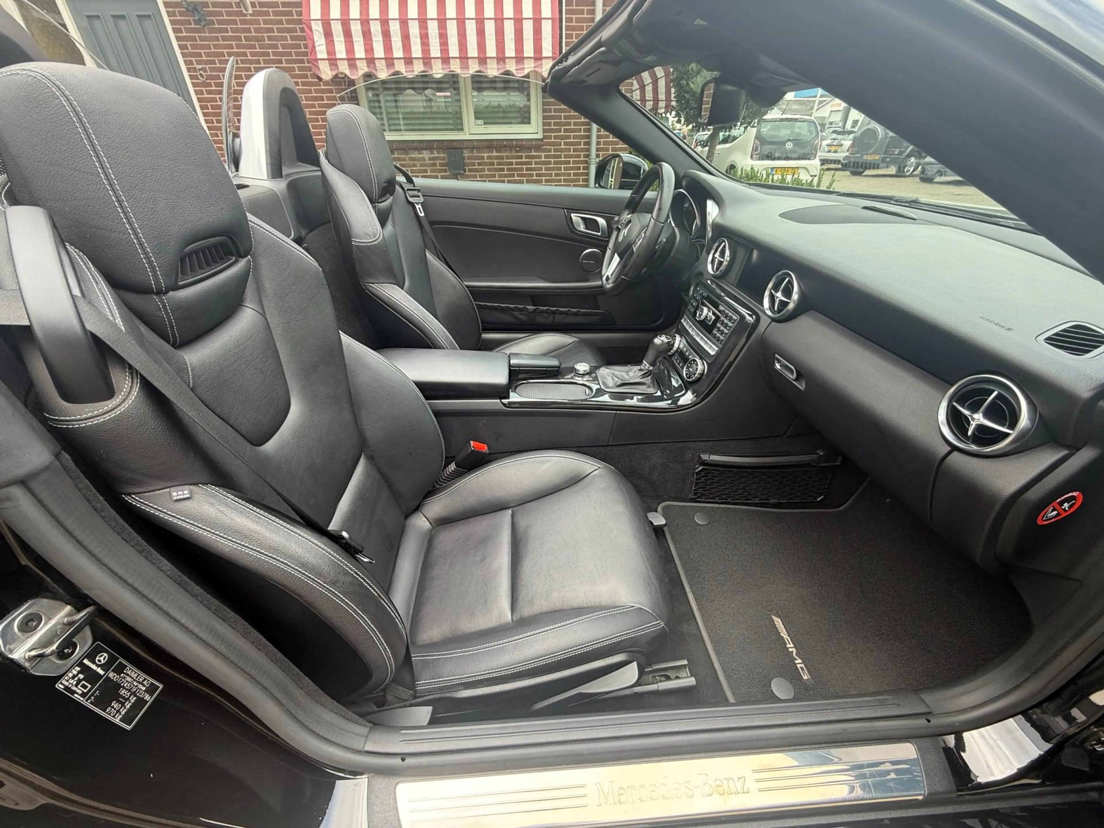 Mercedes-Benz SLK 350 AMG / HARMAN / ILS / AIRSCARF — photo 25