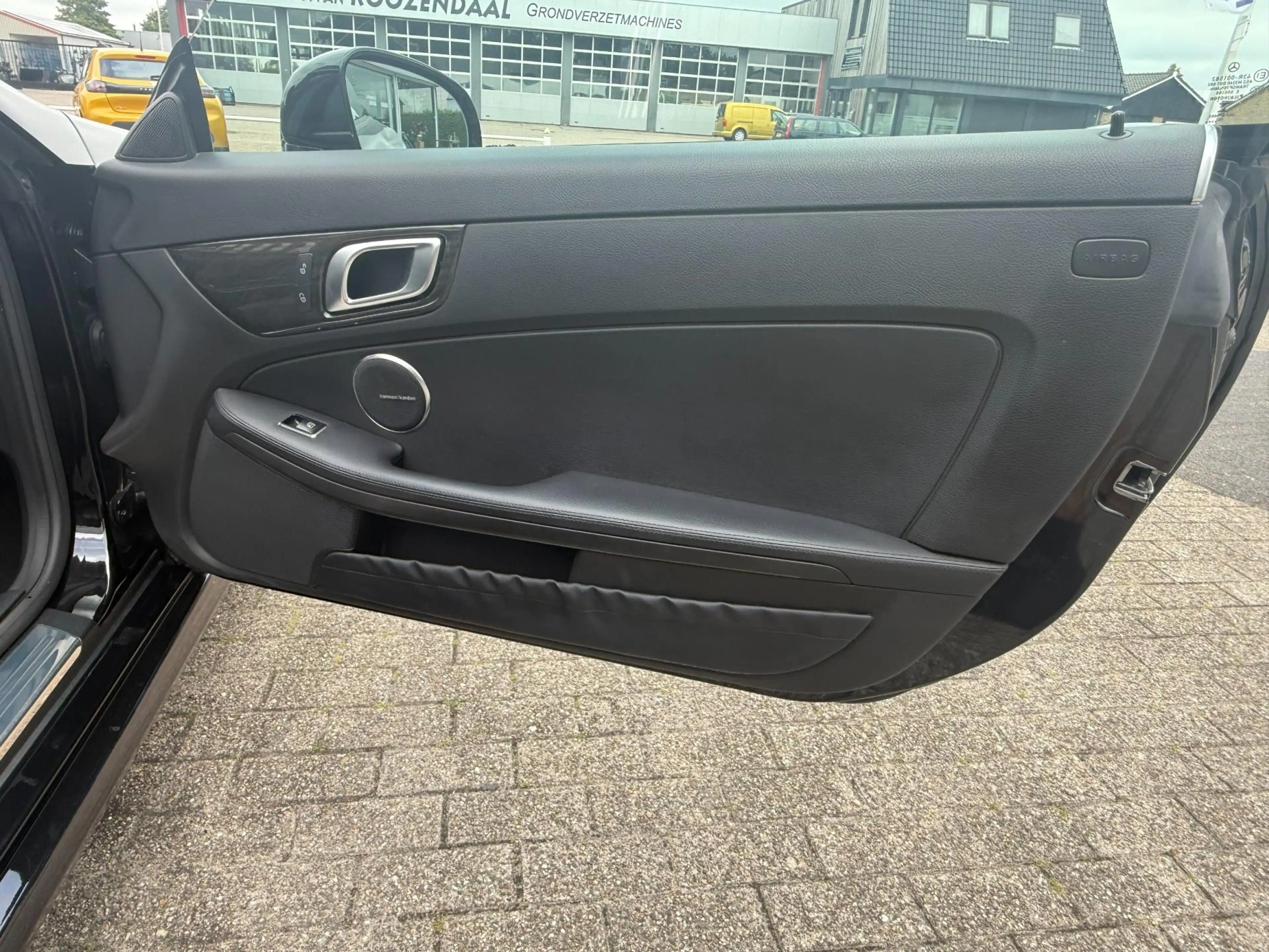 Mercedes-Benz SLK 350 AMG / HARMAN / ILS / AIRSCARF — photo 24
