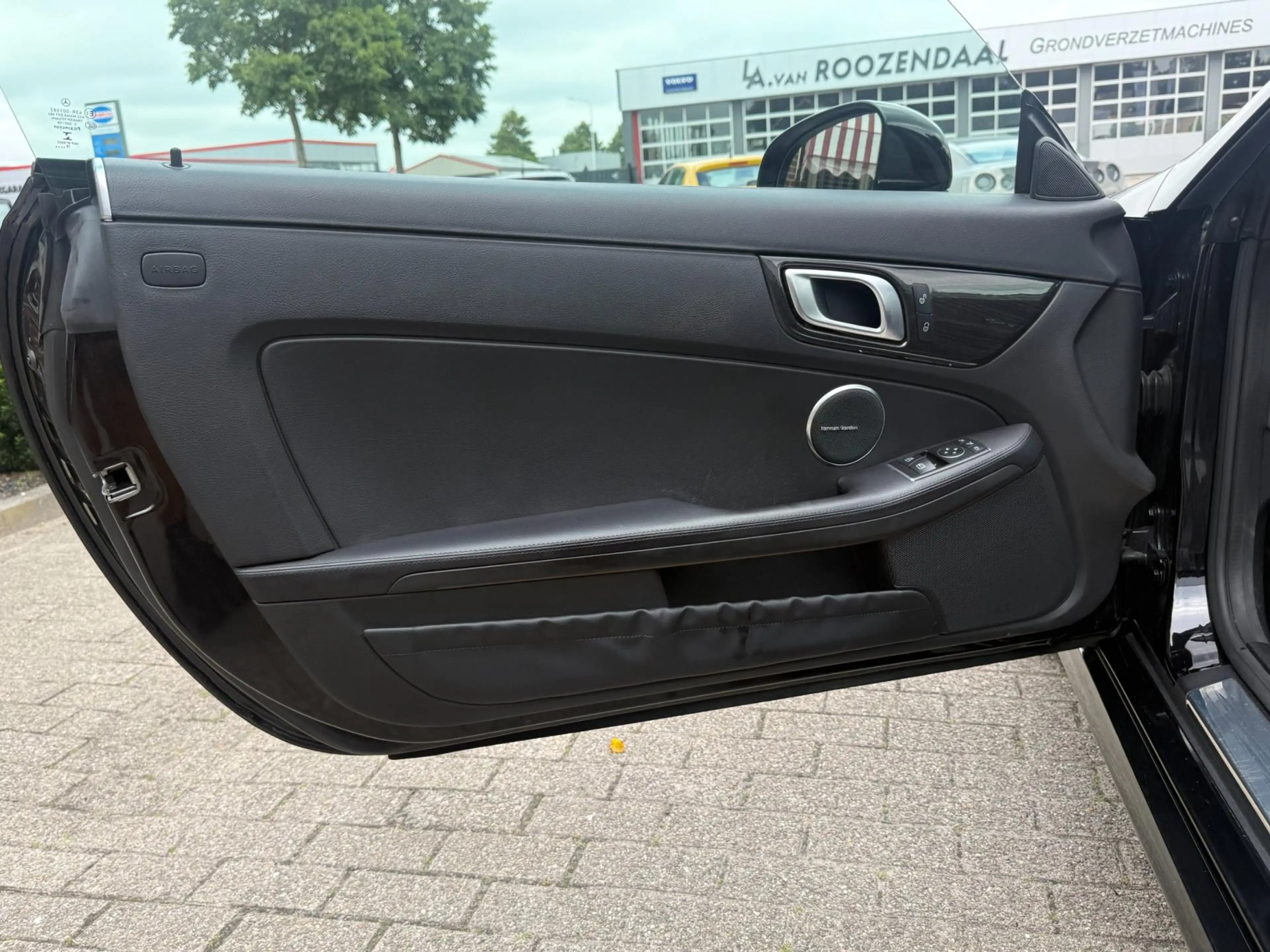 Mercedes-Benz SLK 350 AMG / HARMAN / ILS / AIRSCARF — photo 20