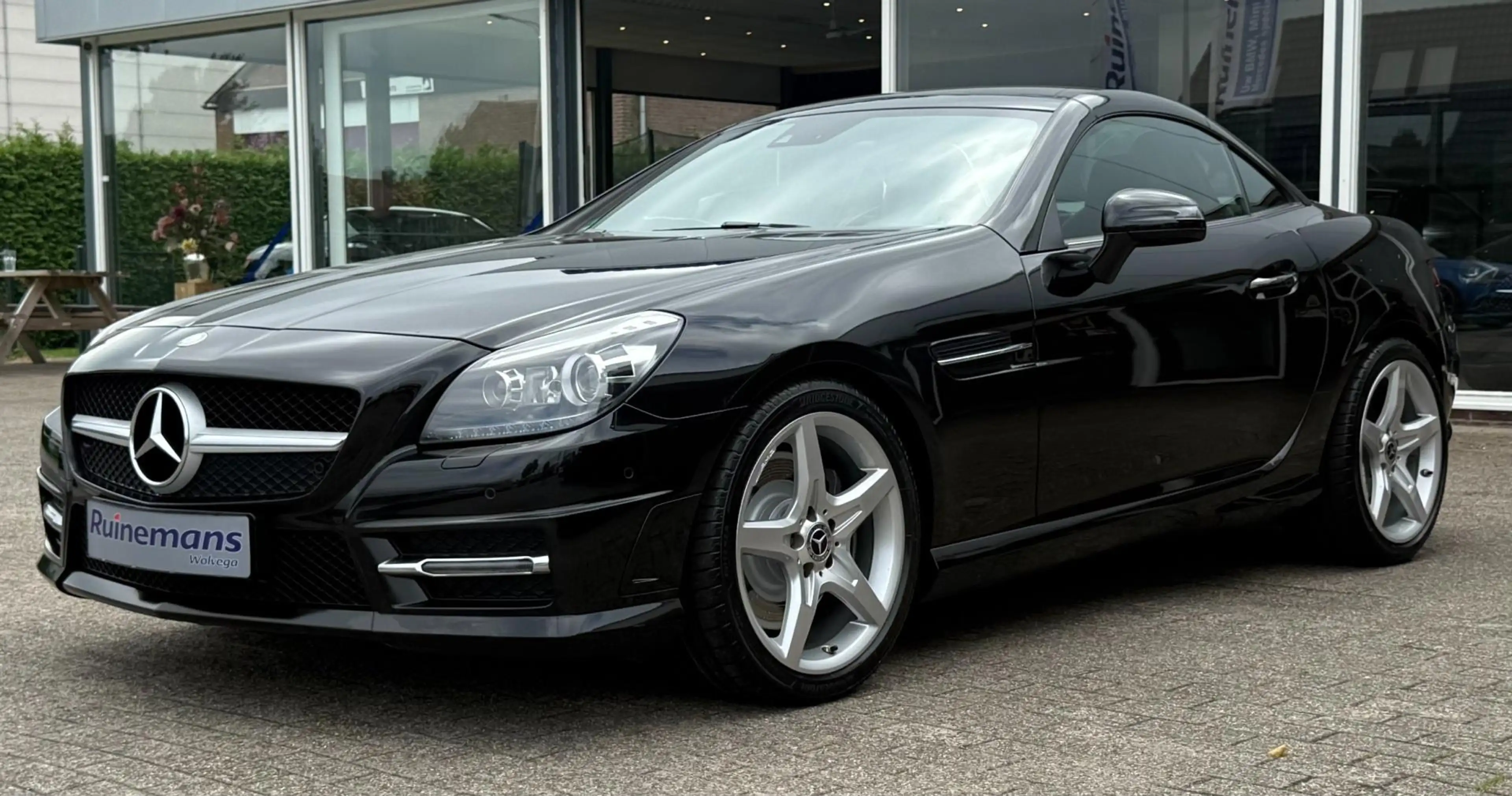 Mercedes-Benz SLK 350 AMG / HARMAN / ILS / AIRSCARF — photo 28