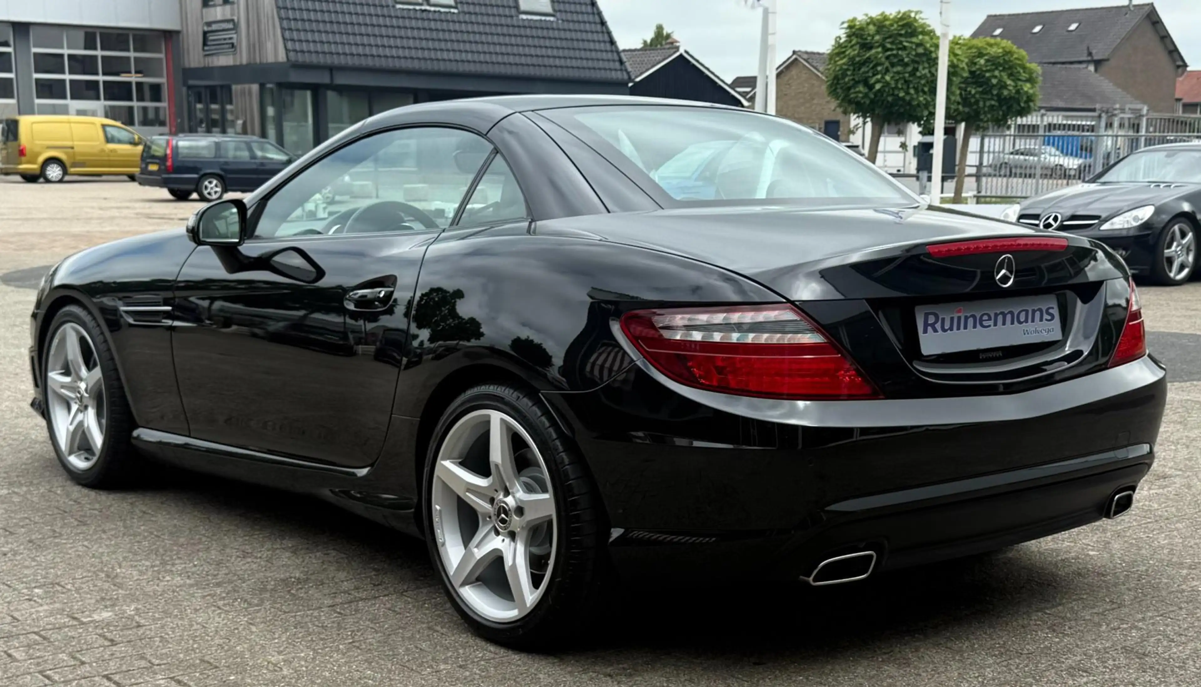 Mercedes-Benz SLK 350 AMG / HARMAN / ILS / AIRSCARF — photo 33