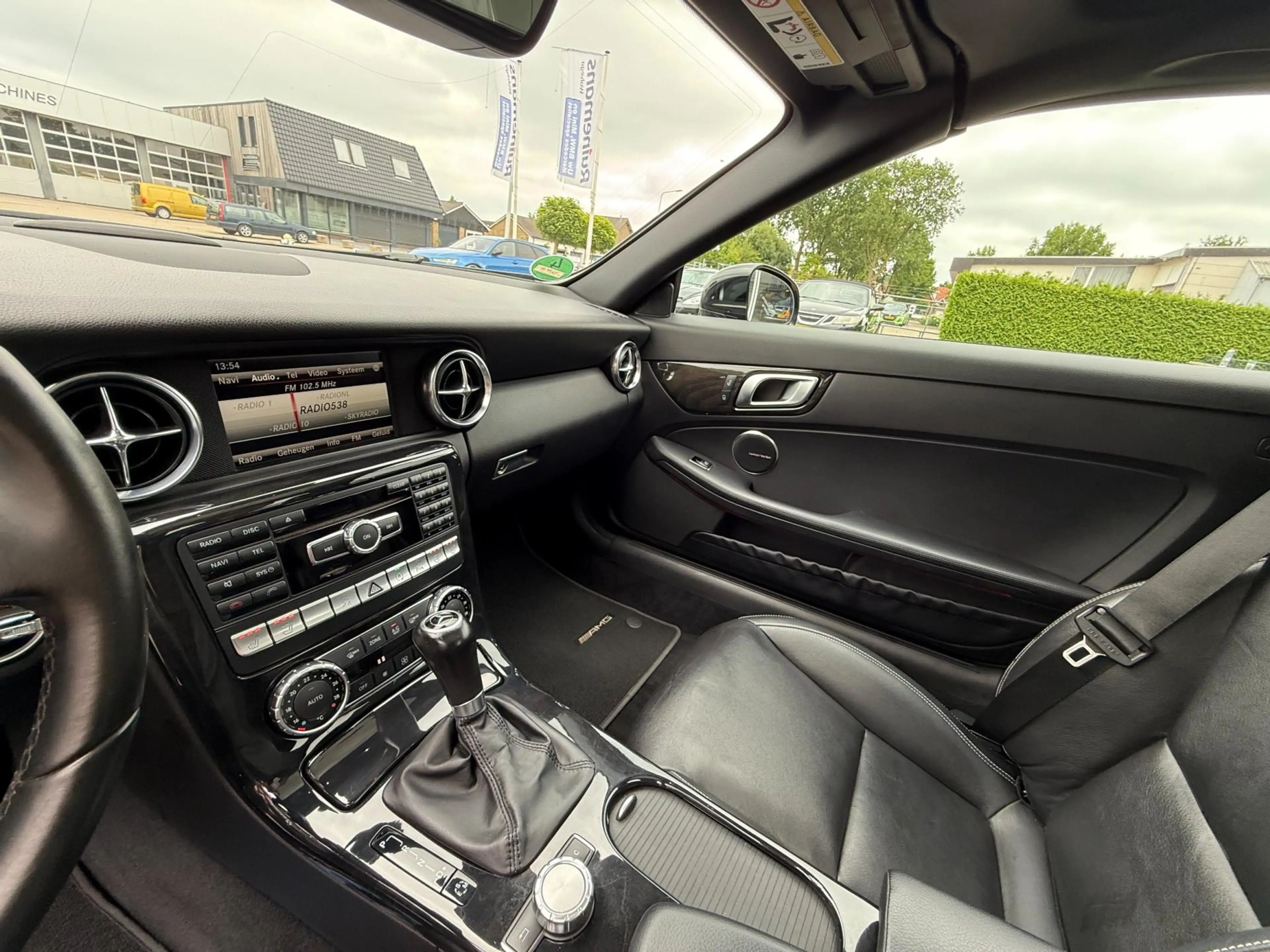 Mercedes-Benz SLK 350 AMG / HARMAN / ILS / AIRSCARF — photo 41