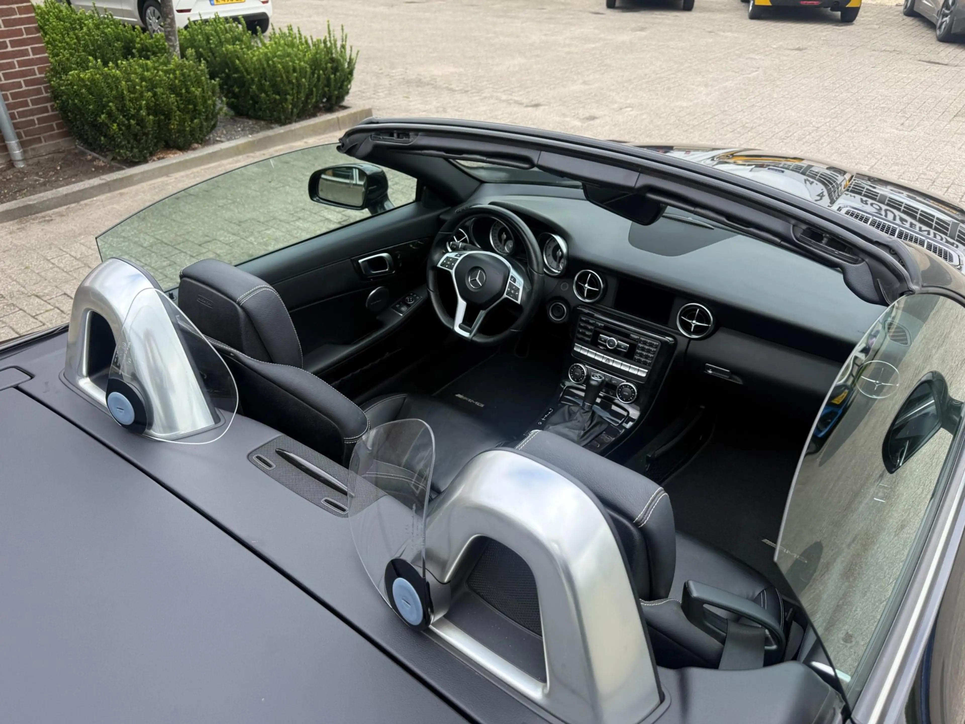 Mercedes-Benz SLK 350 AMG / HARMAN / ILS / AIRSCARF — photo 18