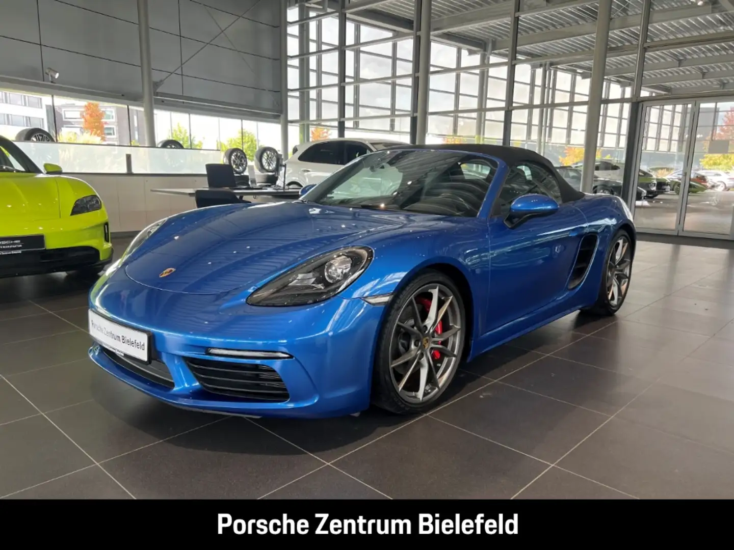 Porsche Boxster 718 S Sportfahrwerk 20-Zoll Bleu - 1