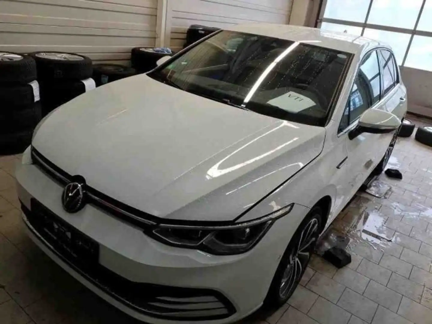 Volkswagen Golf VIII 1.5 TSI STYLE 5JG+ACC+AHK+NAVI+APP+SHZ Weiß - 2