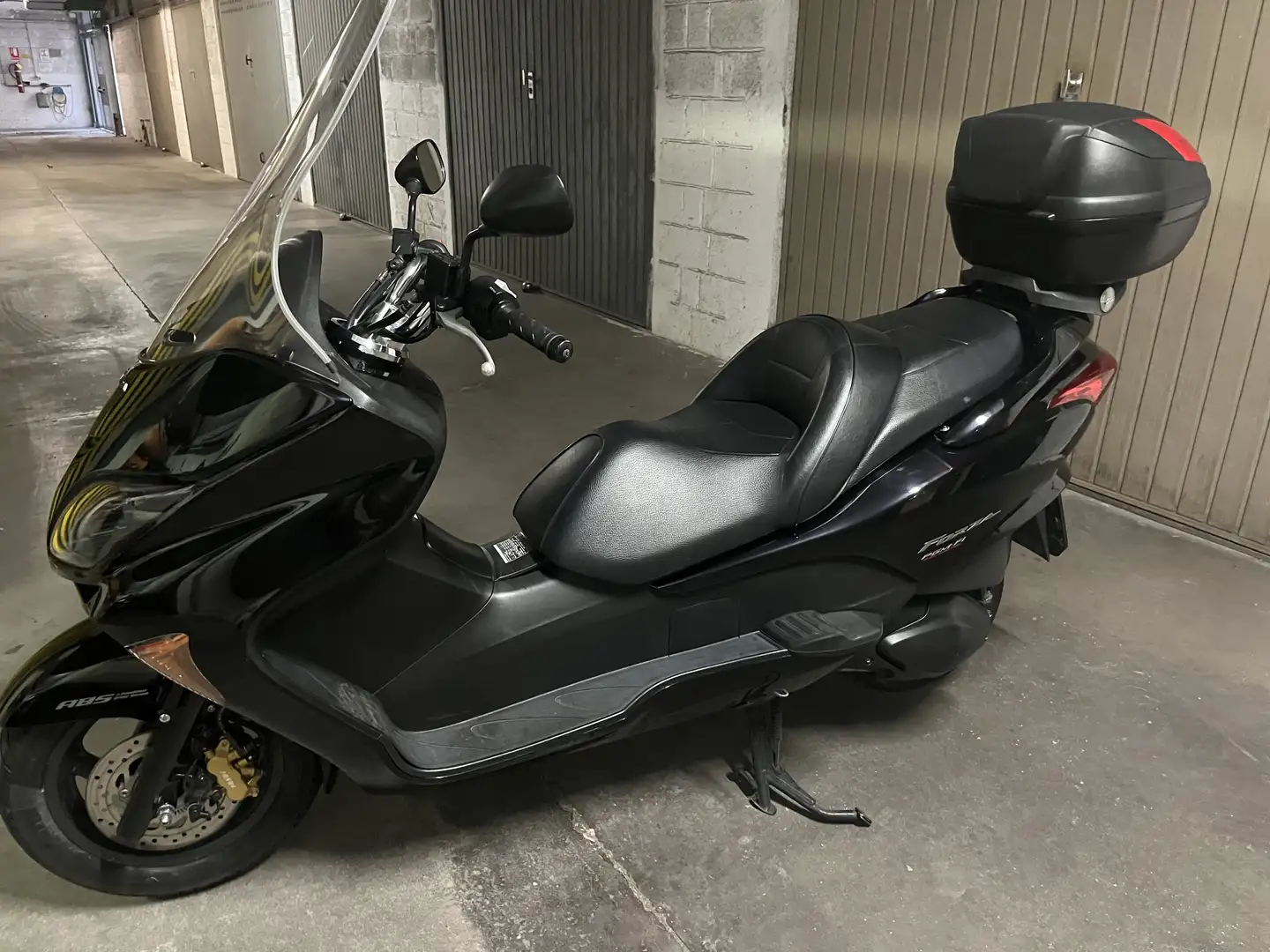 Honda Forza 250 modello EX - 2