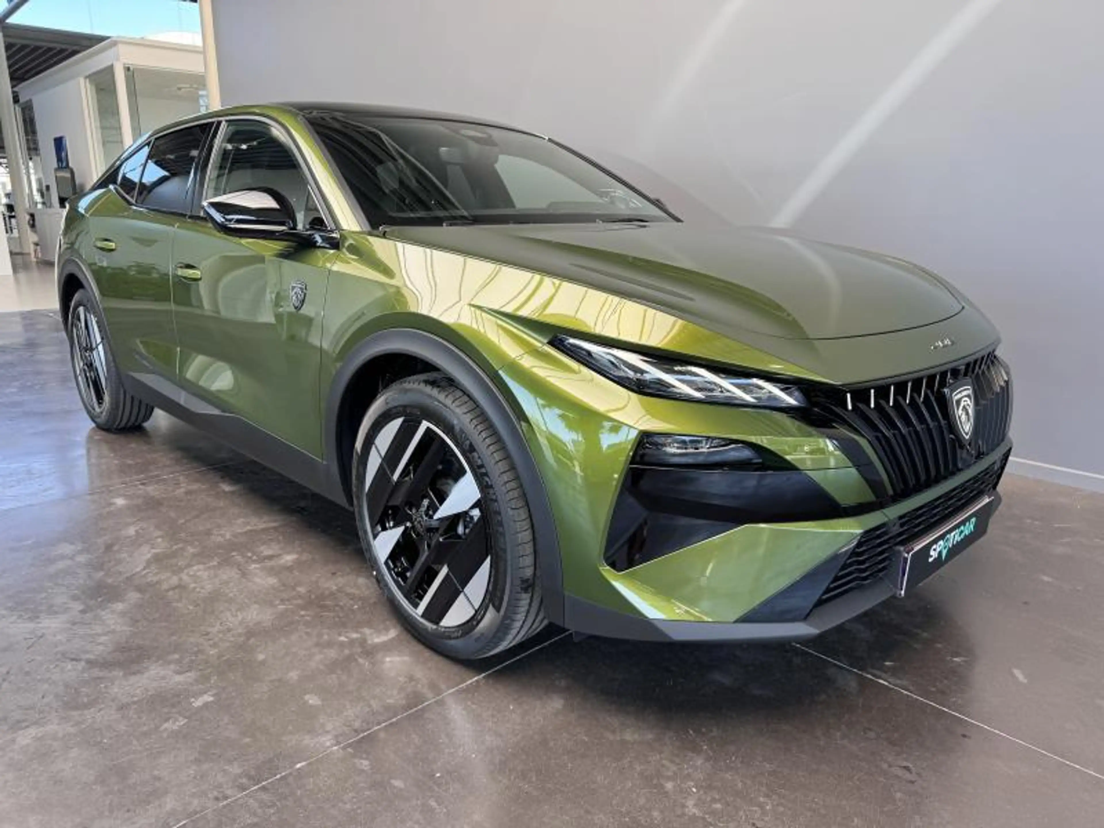 Peugeot 408 GT EXCLUSIVE Hybrid 145 — photo 7