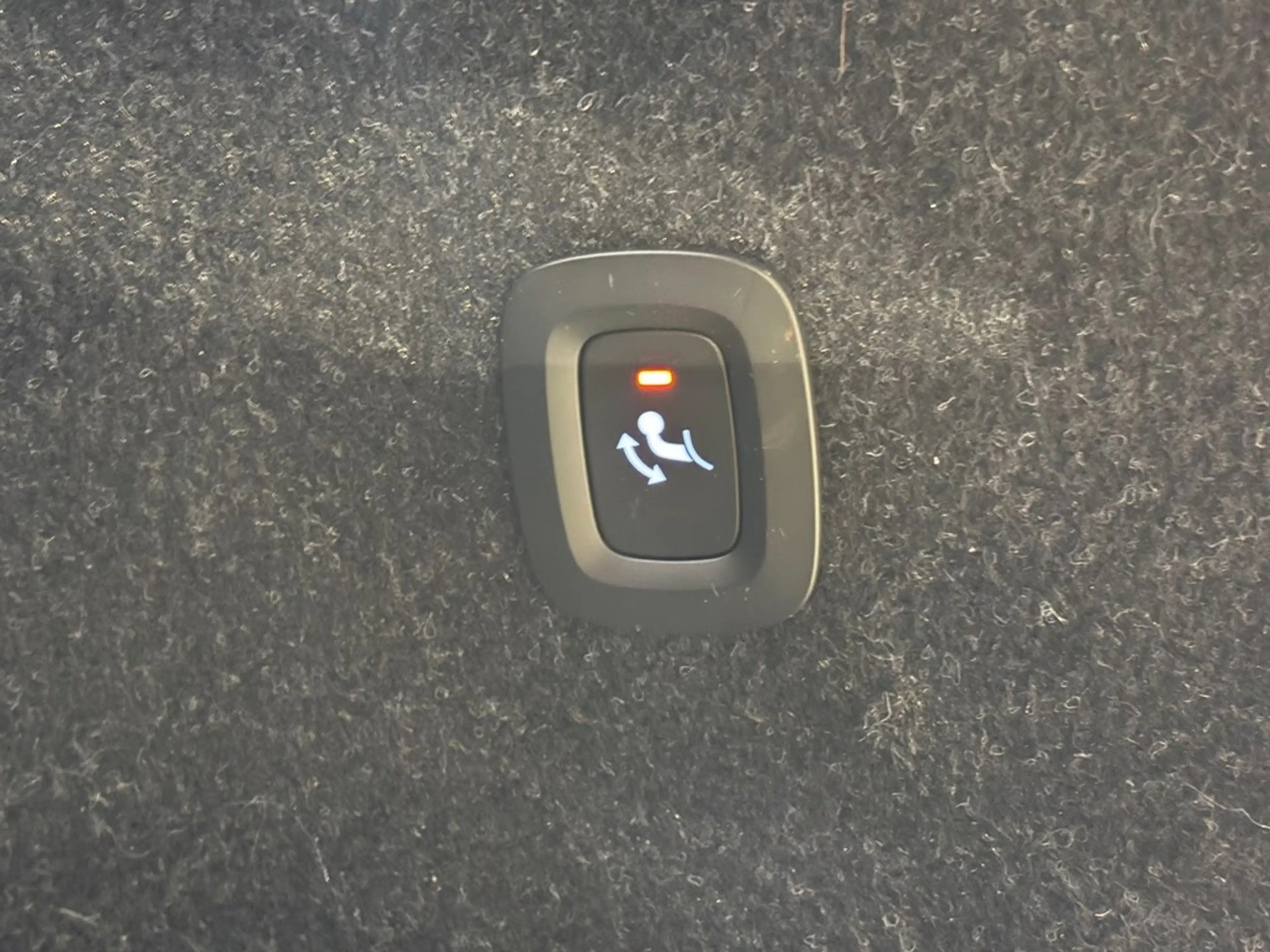 Volvo C40 Recharge Extended Range — photo 8