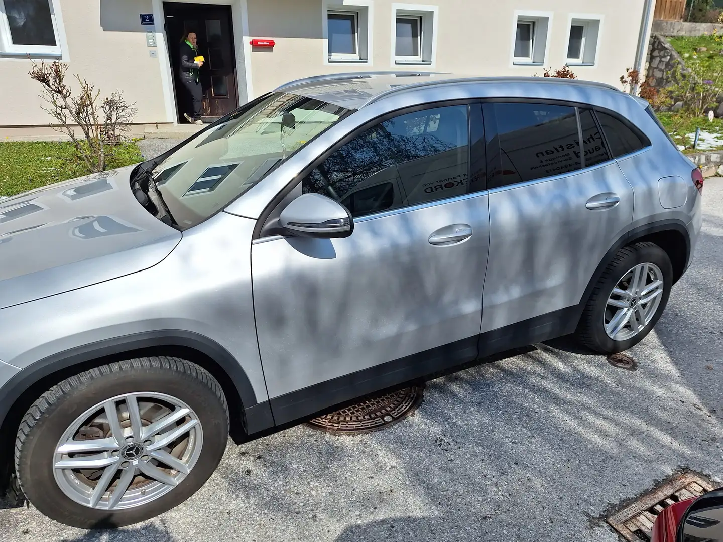 Mercedes-Benz GLA 250 GLA 250e PHEV Aut. Grau - 2