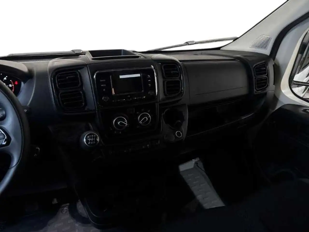 Peugeot Boxer 2026 — фото 12