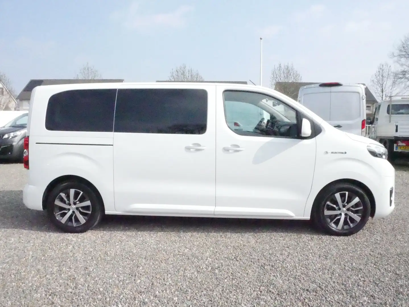 Toyota Proace Electric Shuttle 50kWh Battery, 8 Persoons Vol Opt Blanc - 2