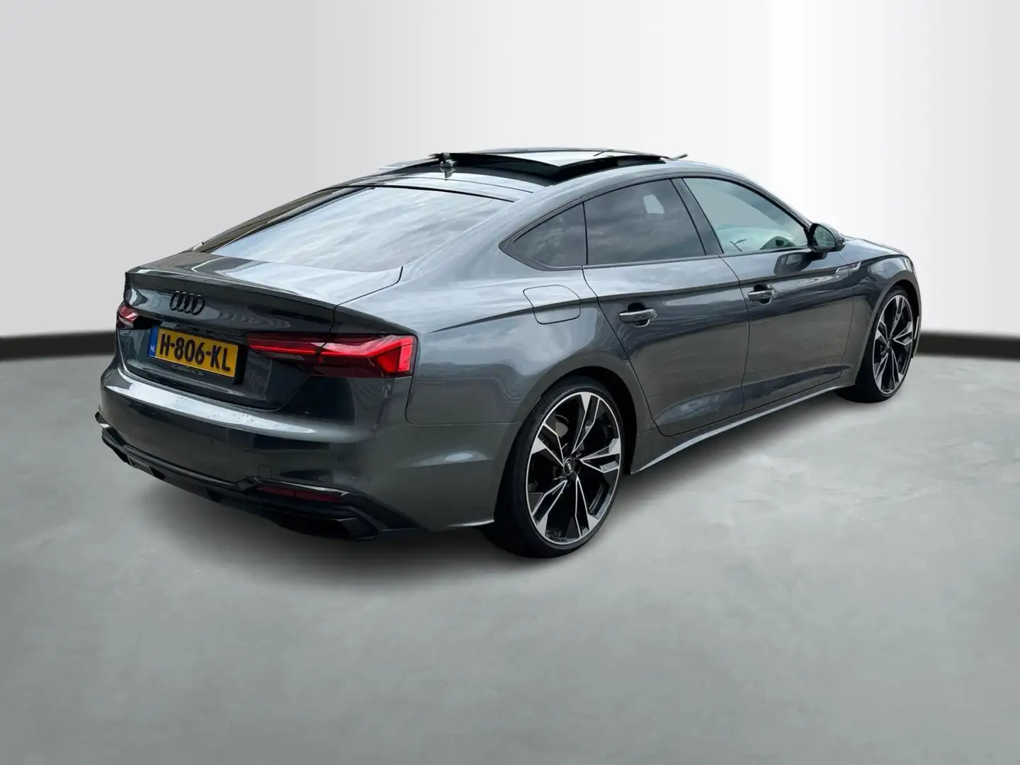 Audi A5 Sportback 40 TFSI 190pk Automaat Launch Edition S Grijs - 2
