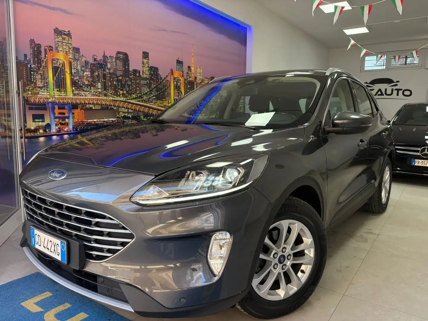 Ford Kuga Kuga III 2020 1.5 ecoblue Titanium  120cv auto Grigio - 1