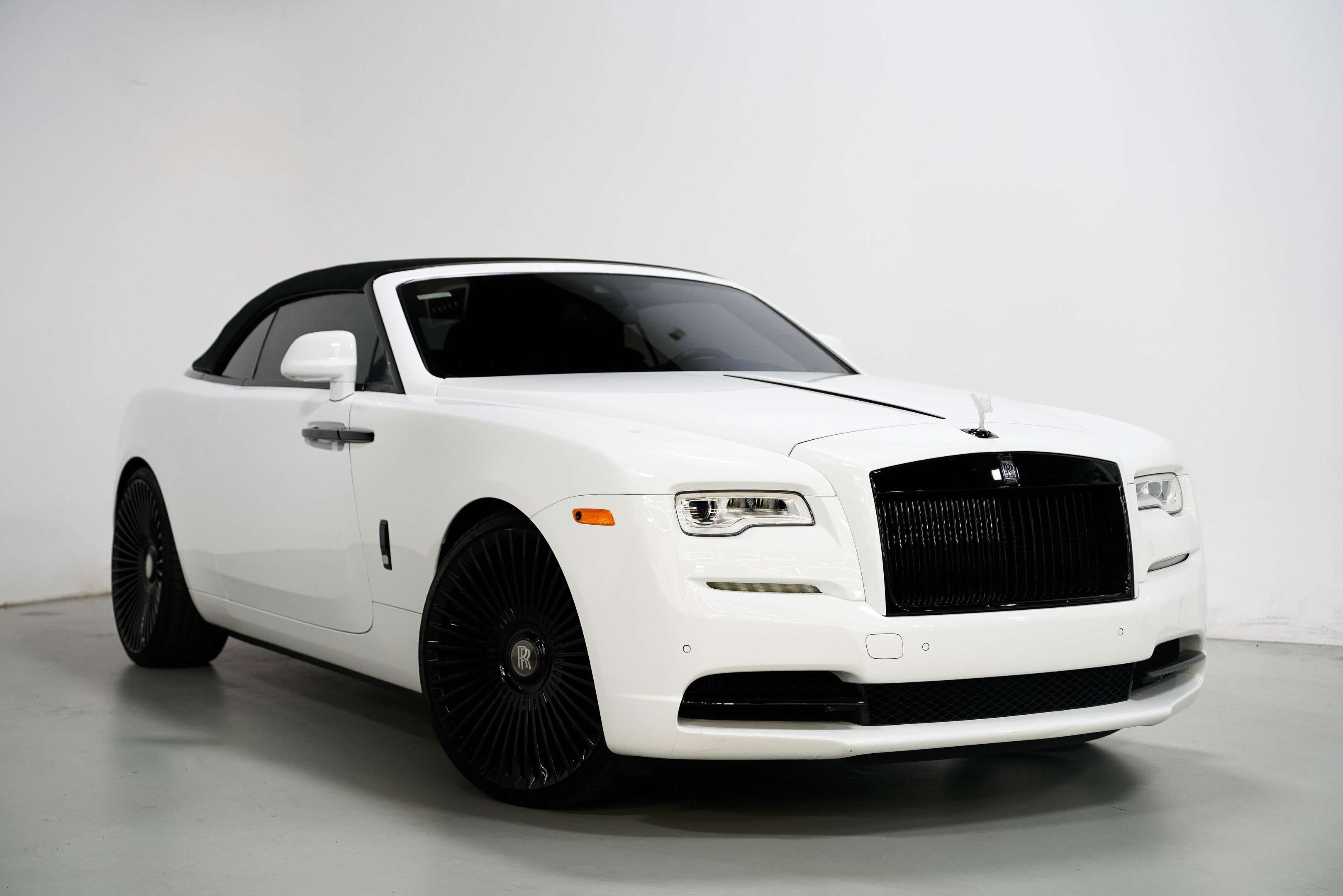 used 2016 Rolls-Royce Dawn car, priced at $269,900