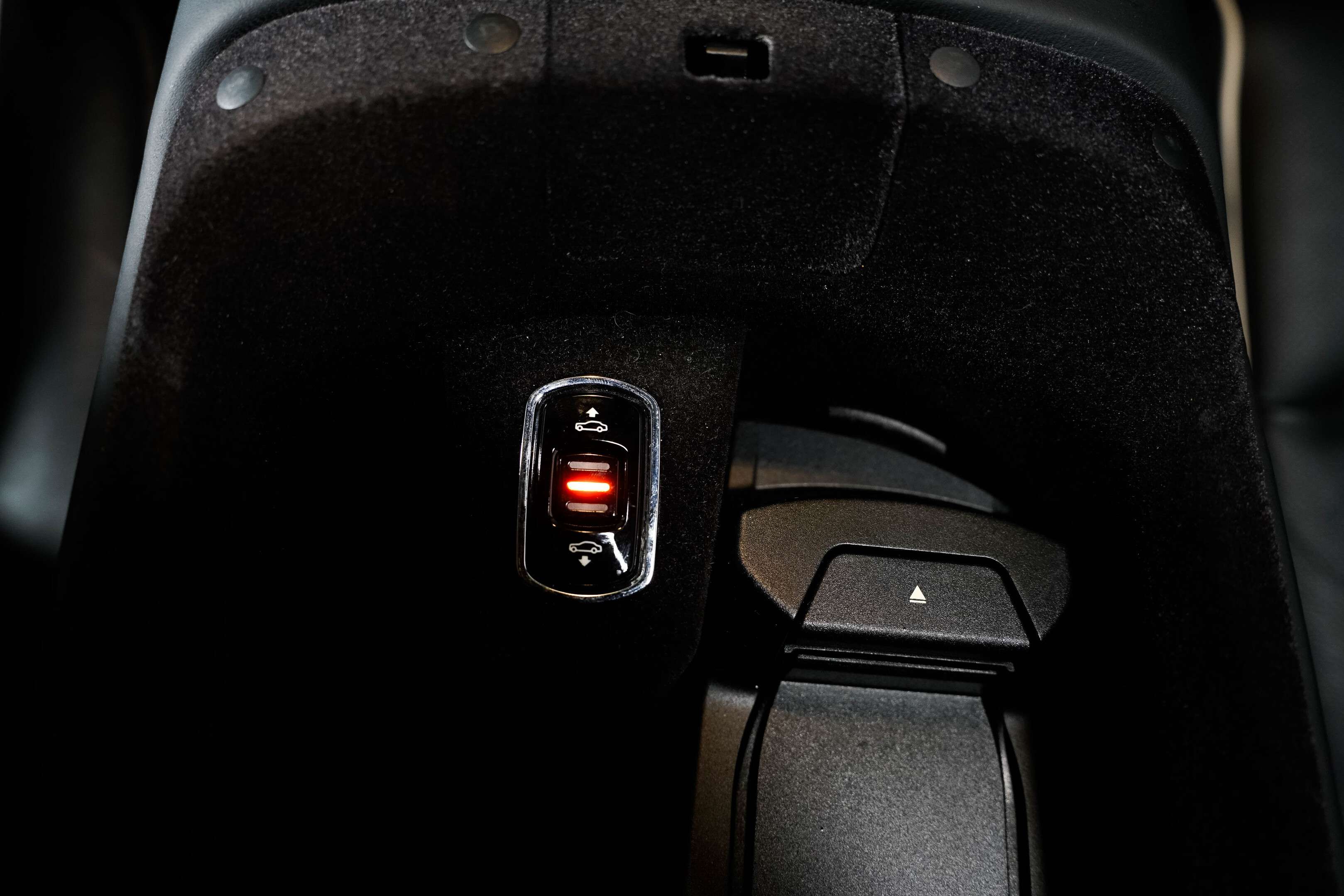 used 2016 Rolls-Royce Dawn car, priced at $269,900