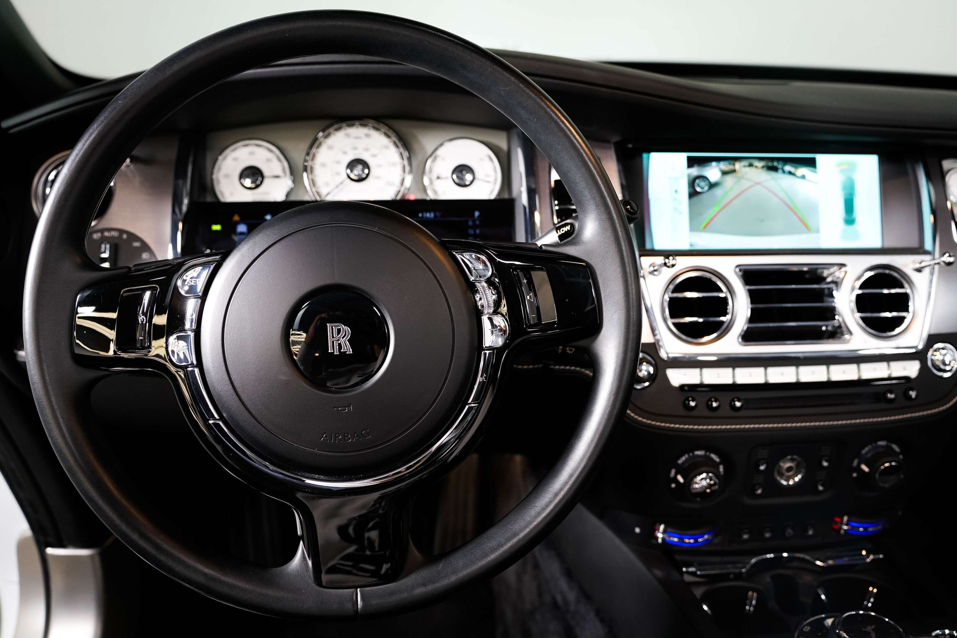 used 2016 Rolls-Royce Dawn car, priced at $269,900