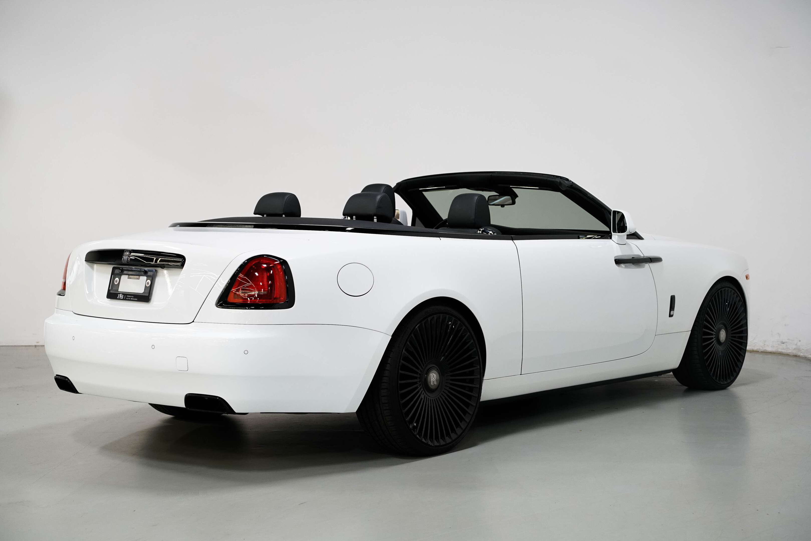 used 2016 Rolls-Royce Dawn car, priced at $269,900