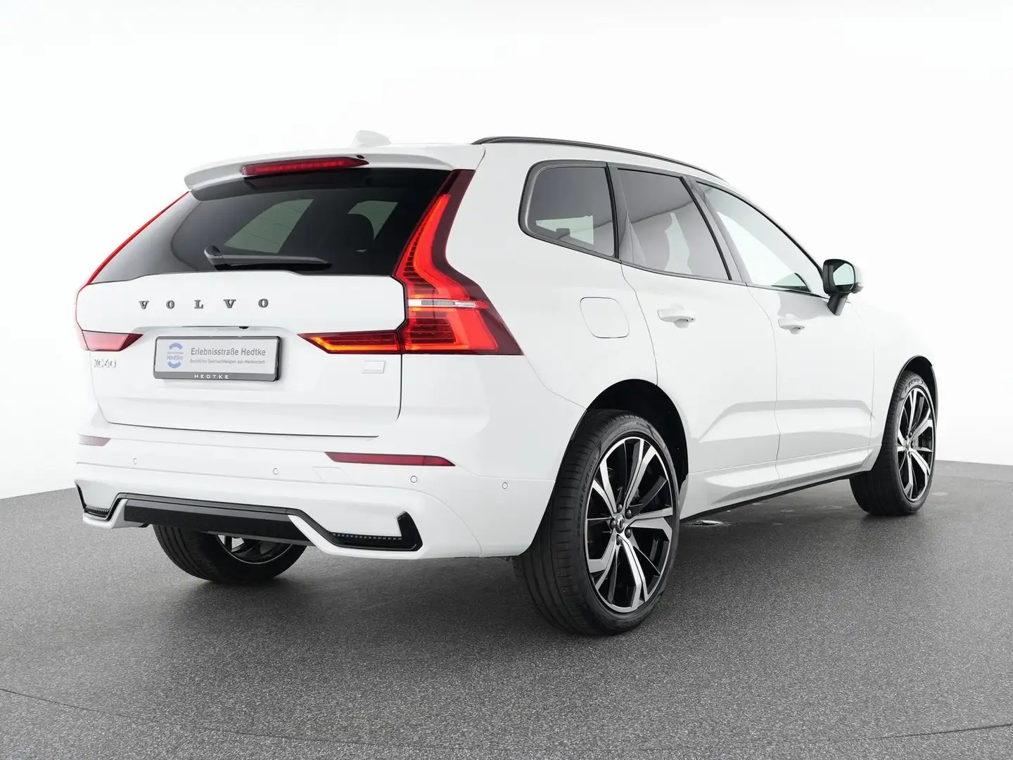 Volvo XC60 T6 Recharge AWD Plus Dark 21"+VOLL-LED+360° Weiß - 2