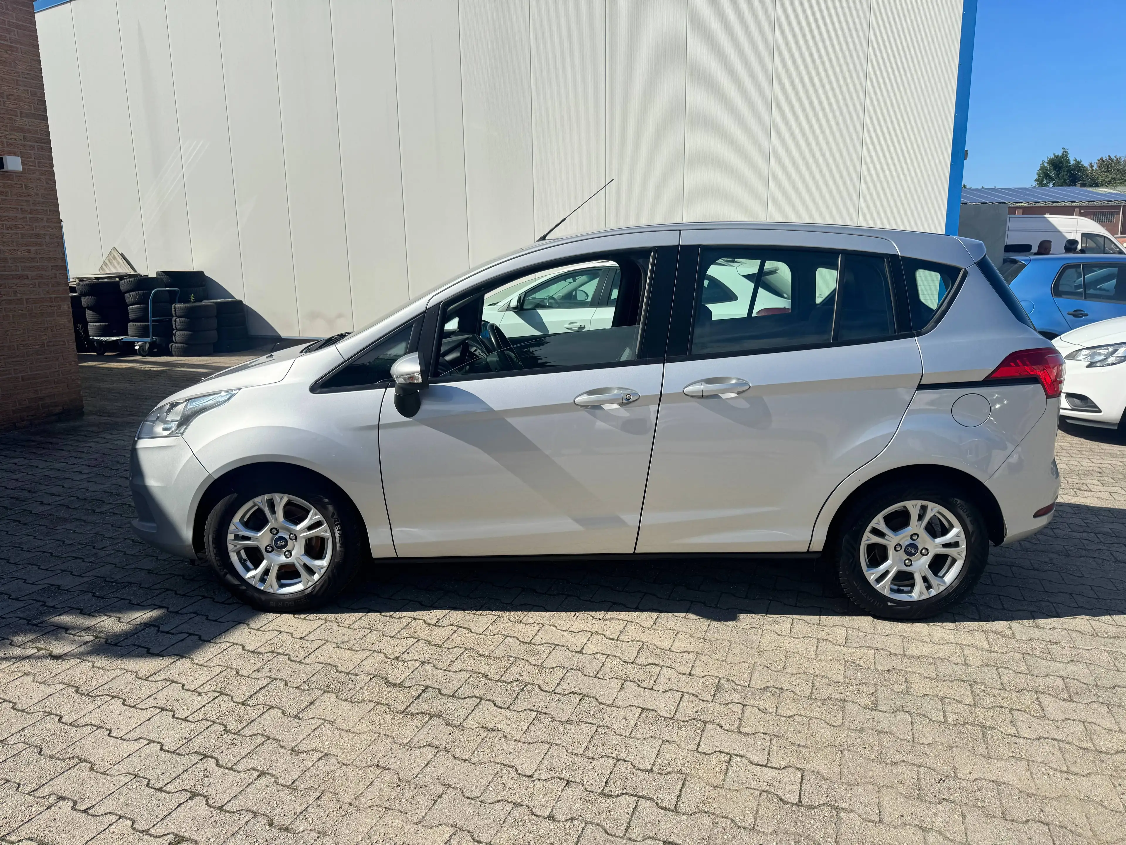 Ford B-Max Sync Edition 1,6 Automatik — photo 8