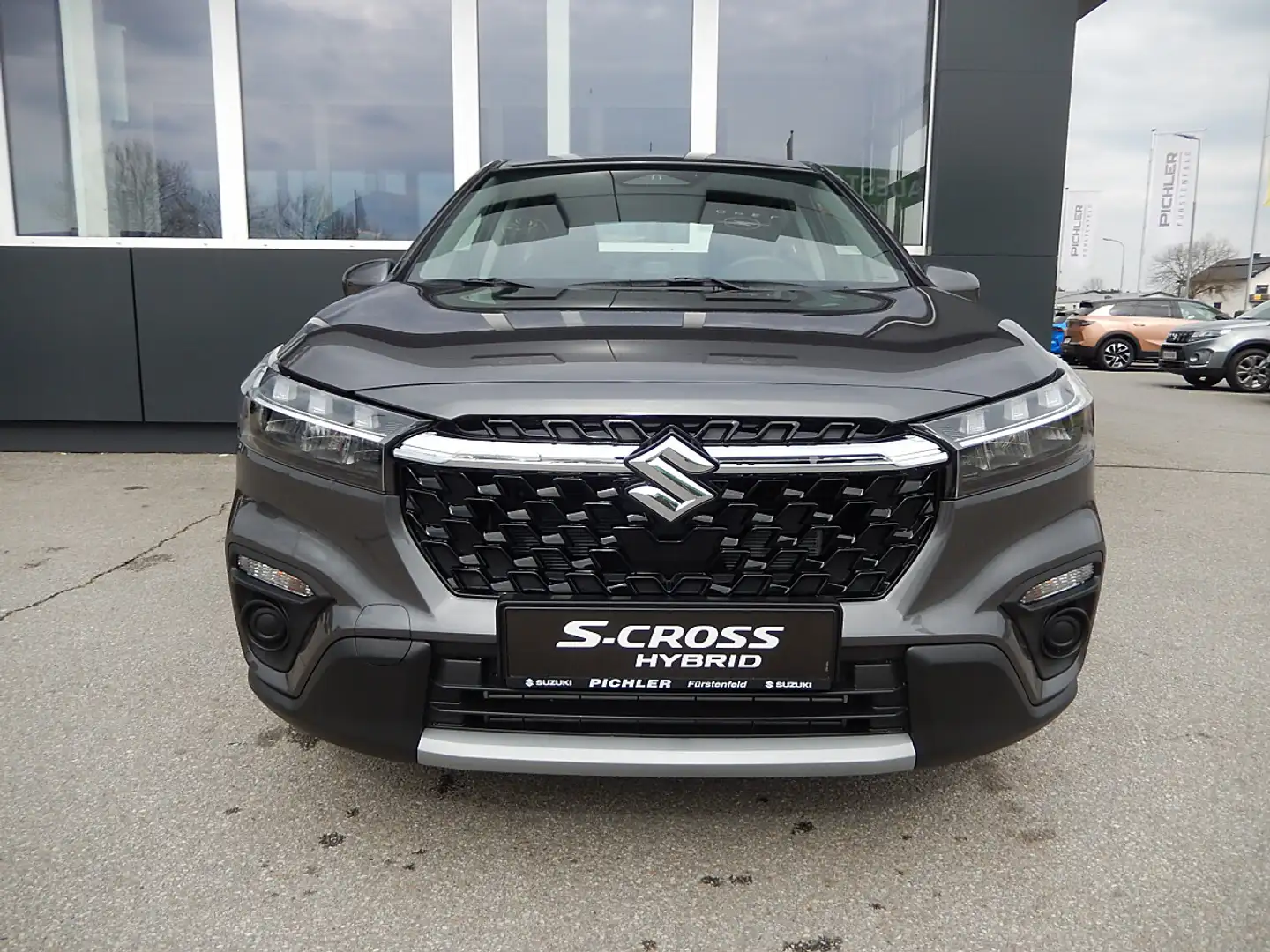 Suzuki S-Cross 1,4 Hybrid Clear Grau - 2