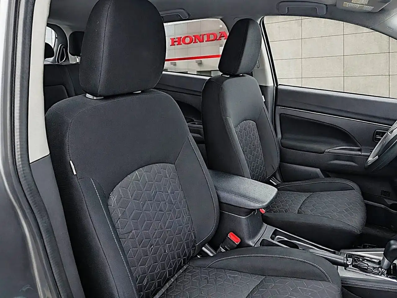 Mitsubishi RVR снимка Mitsubishi RVR