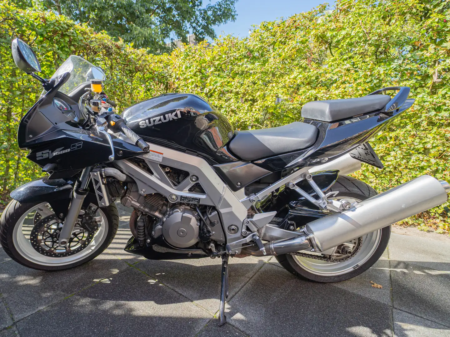 Suzuki SV 1000 Suzuki Sv 1000 s Чорний - 1