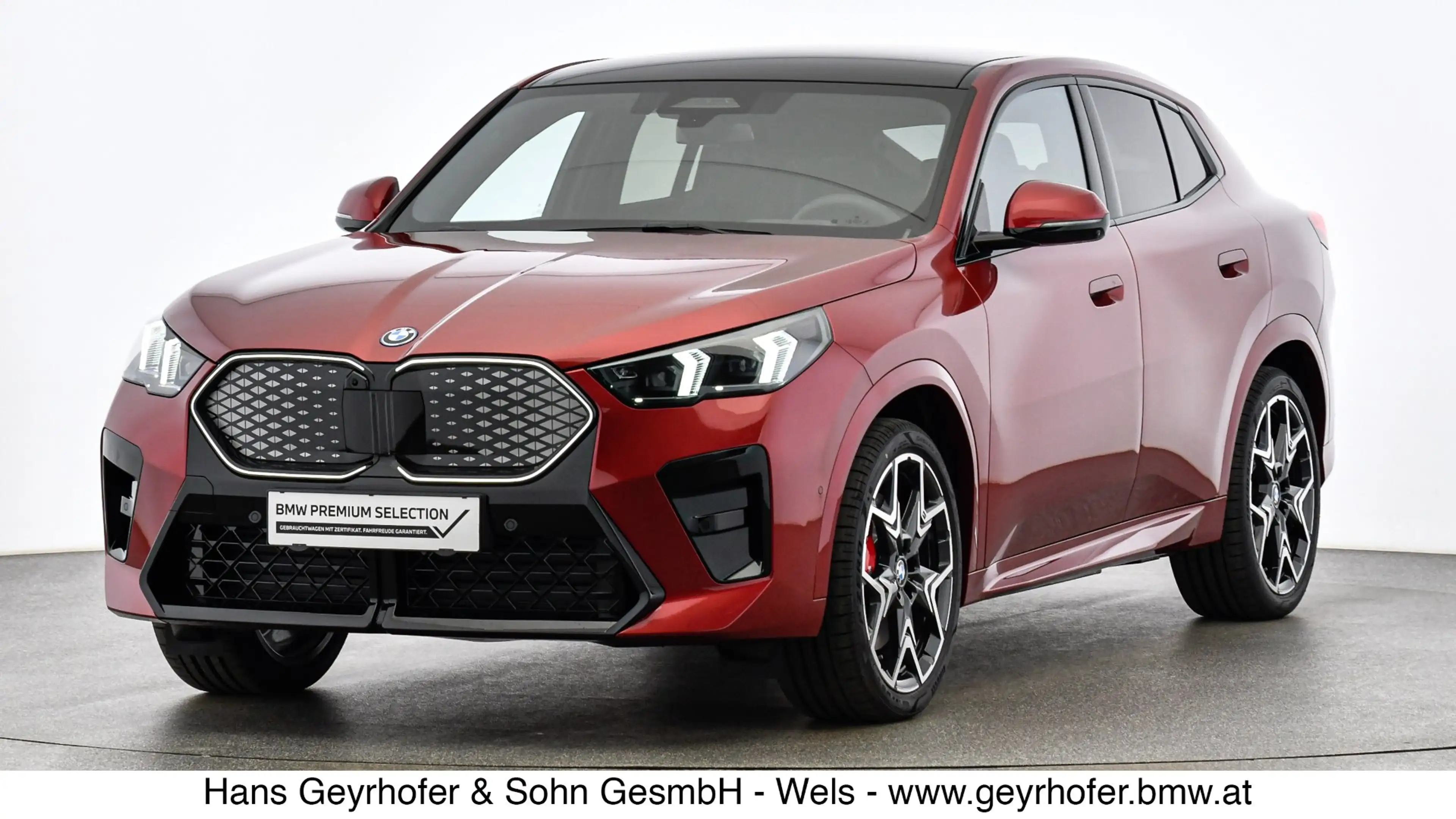 BMW iX2 xDrive30 *M-Paket Pro/AHK/Pano/Innovationspaket/H&K Sound/Head-Up/360°/DA-Prof./Adapt. LED*